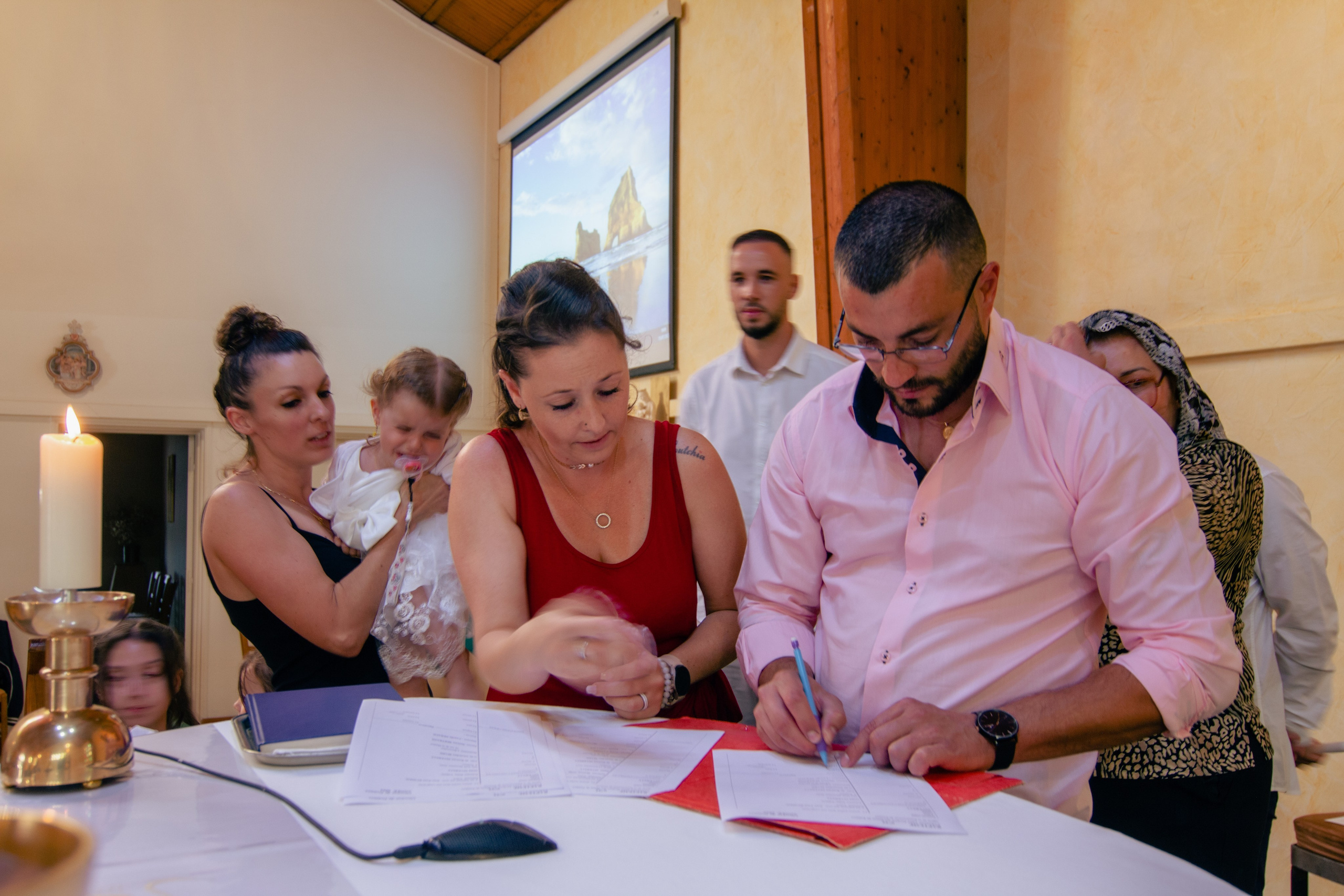 Julia et Shanna | Baptême. Studio photo « Partage ton bonheur » – Photographe famille près de Châtellerault, Poitiers et Tours