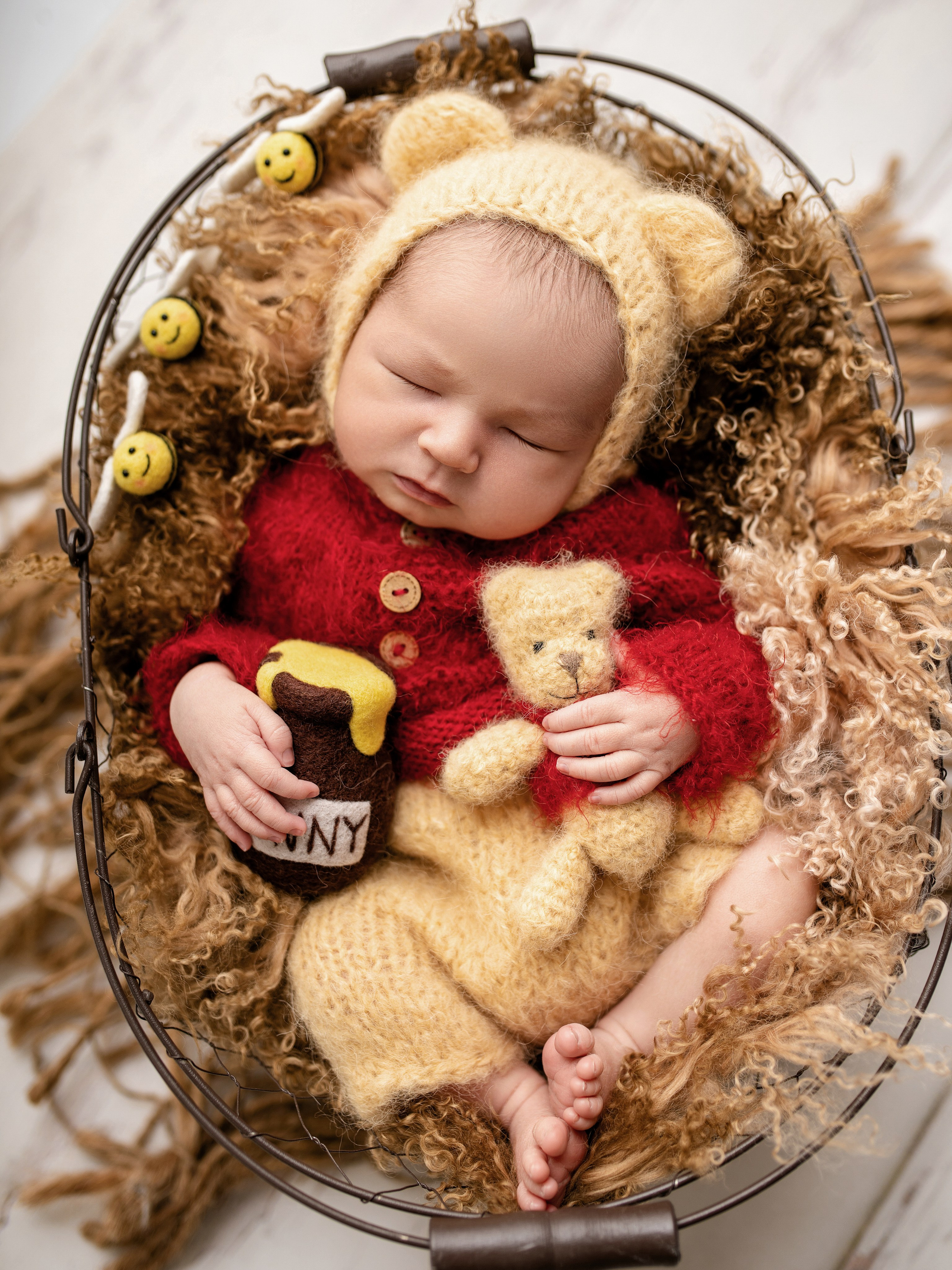 Esu Aleksandra naujagimių ir kudikių fotografė iš Vilniaus