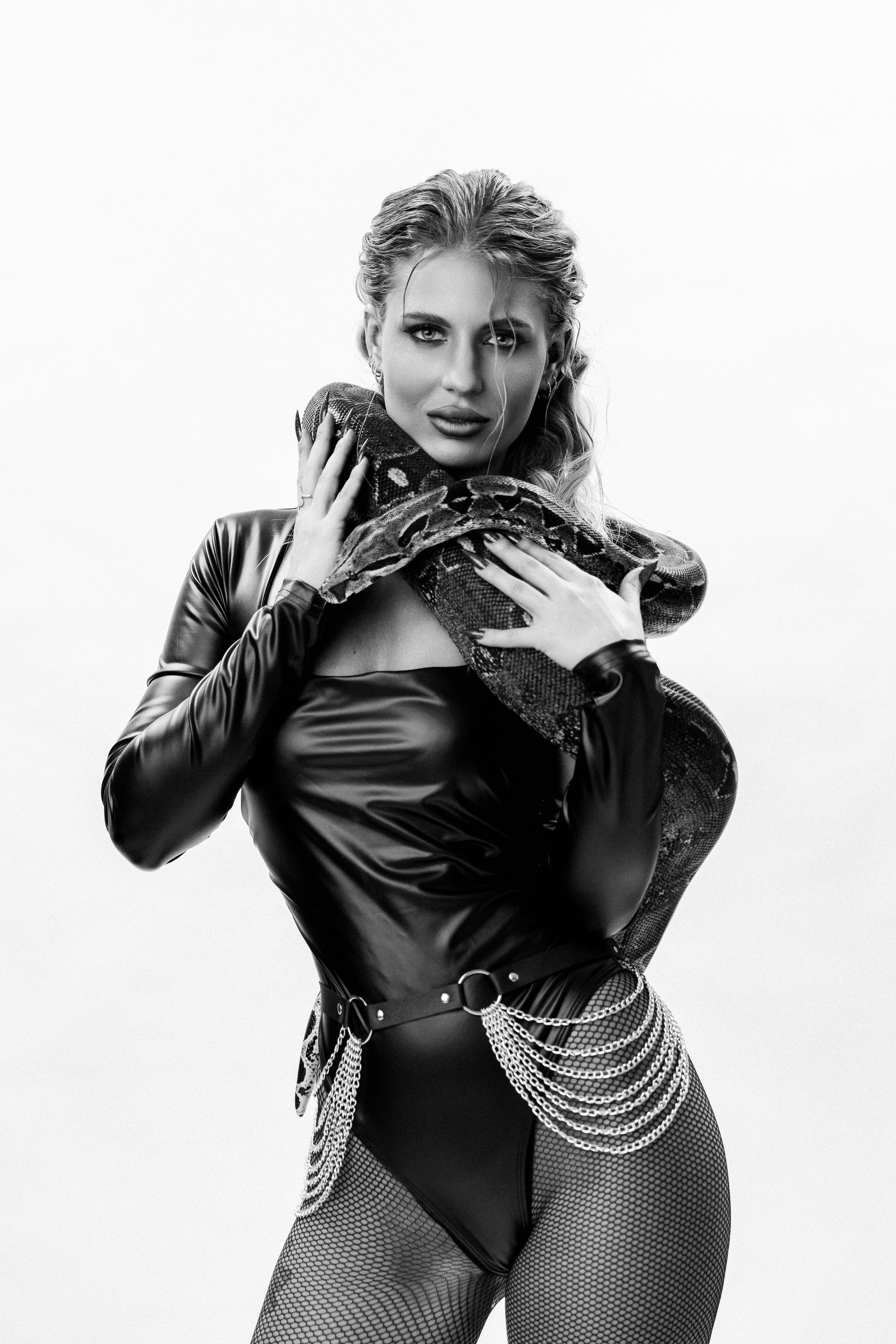Nadzeya (Boa photoshoot) 09.03.2025. Portree- ja perefotograaf Anton Hansen Tallinnas, Eestis
