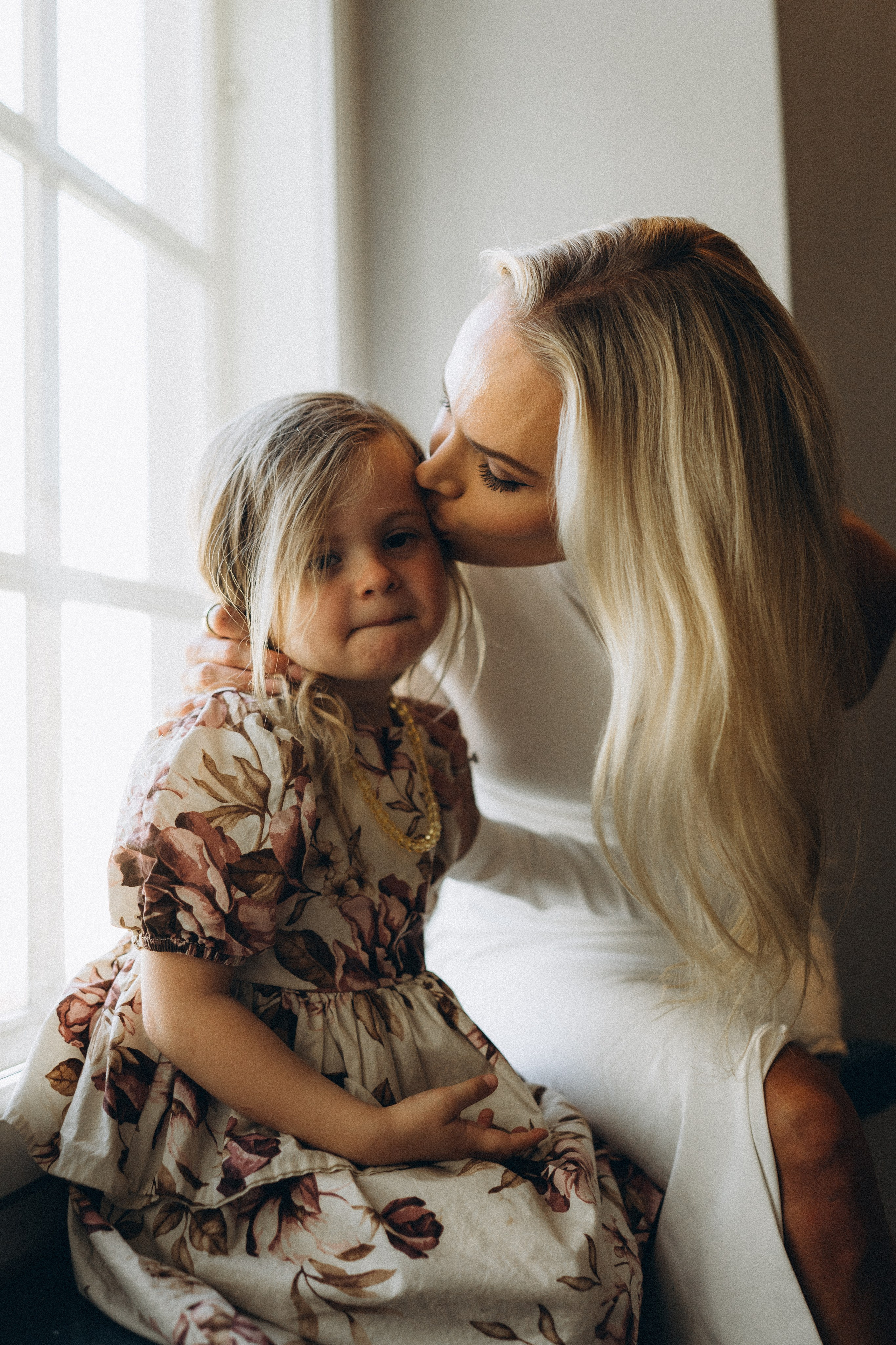 L&H. Wedding and potrait photographer in Helsinki Vickan O