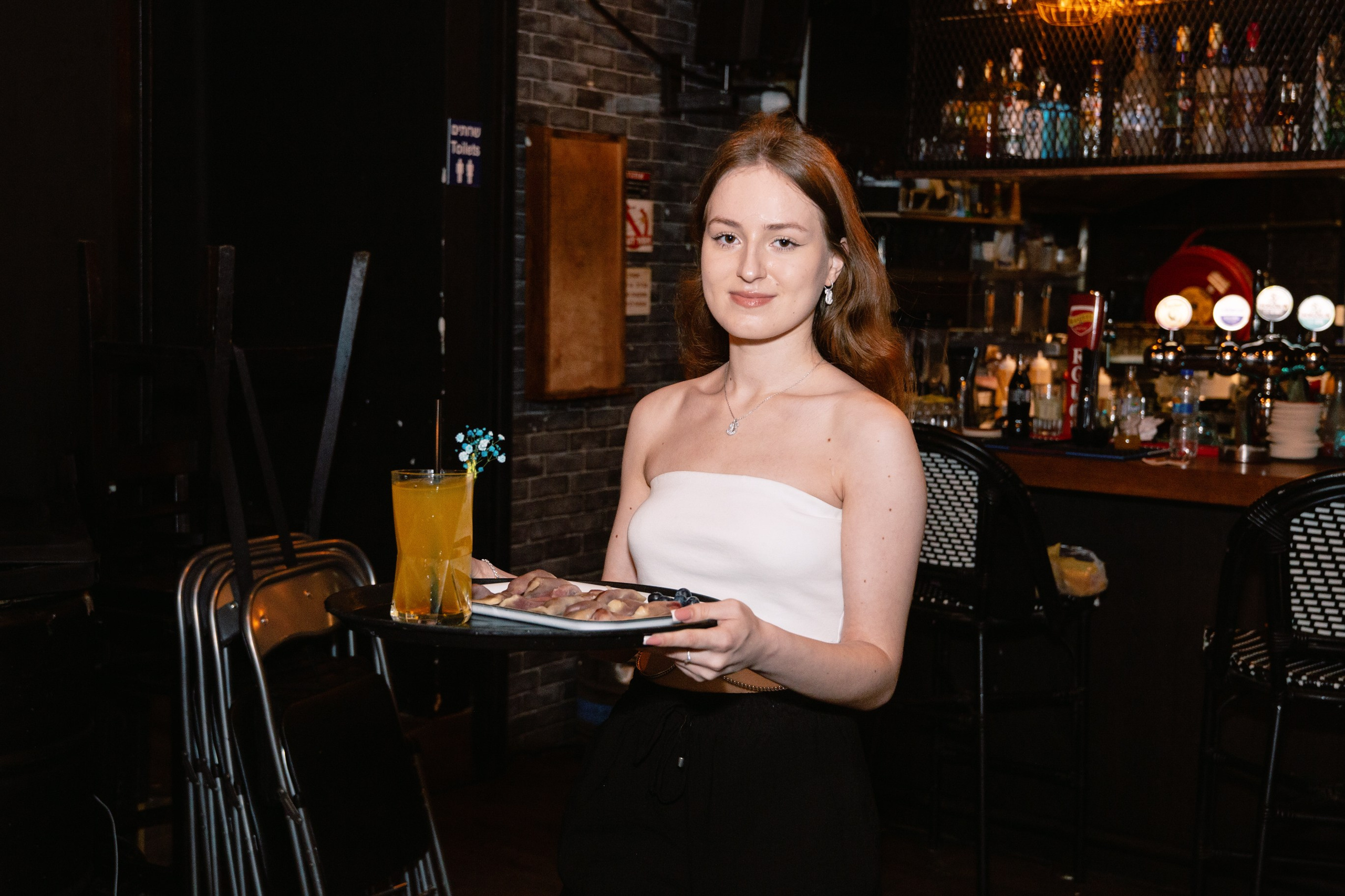 Контентная съемка для бара Focus. Портретный и репортажный фотограф в Израиле Рома Бирман