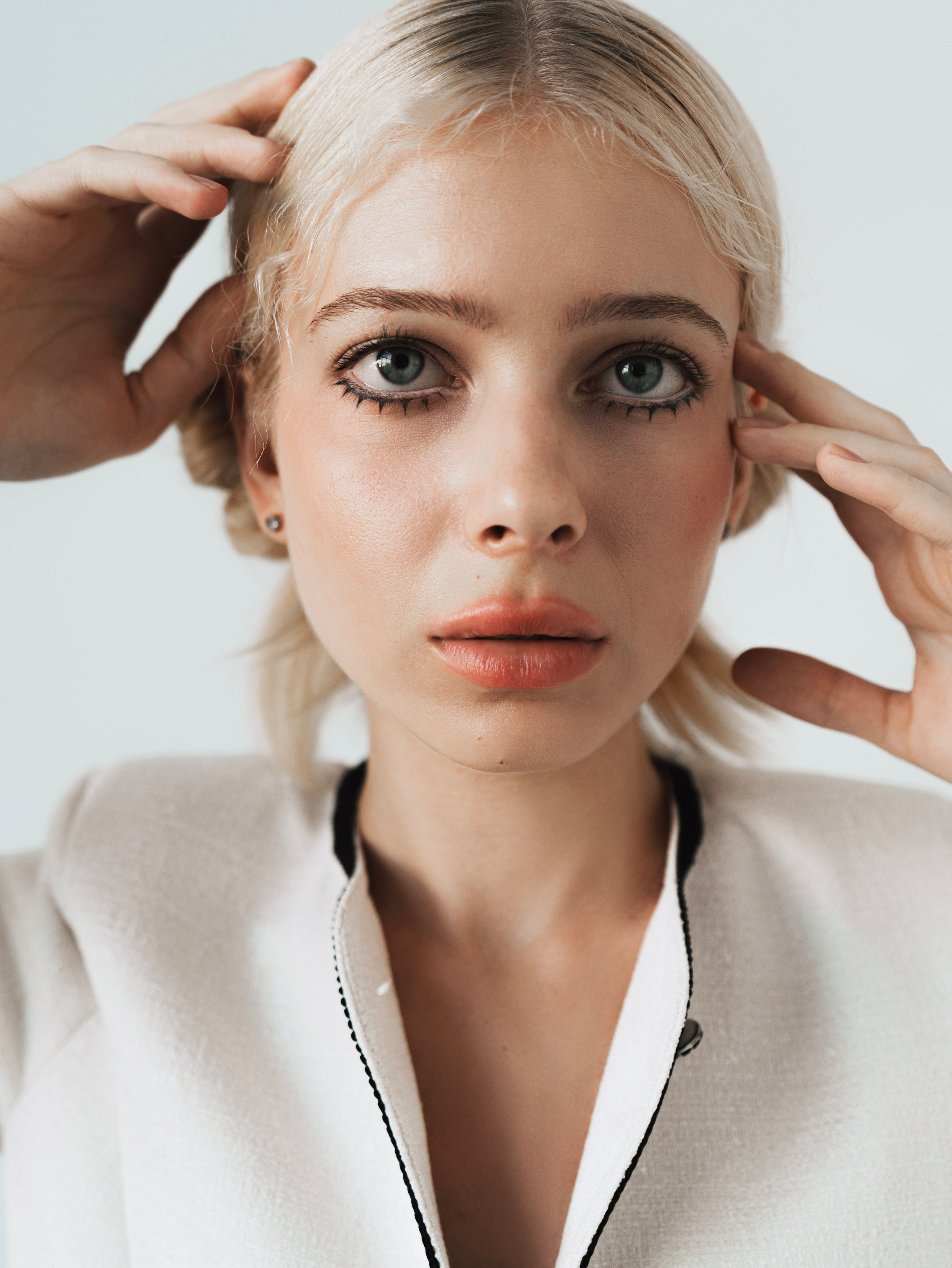 Milky. Alisha Geva женский портретный фотограф в Дубае