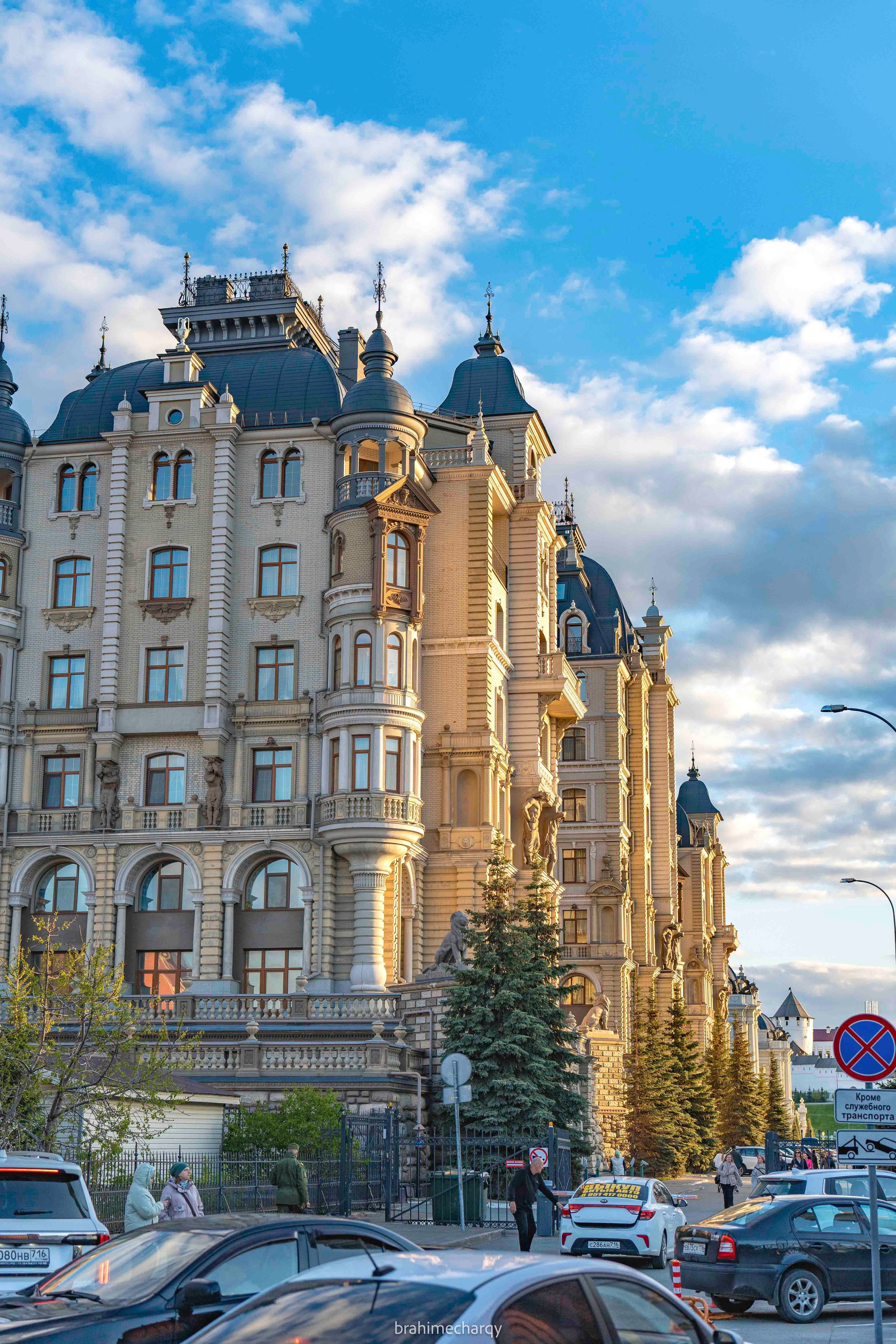 Фото. Брахим — фотограф