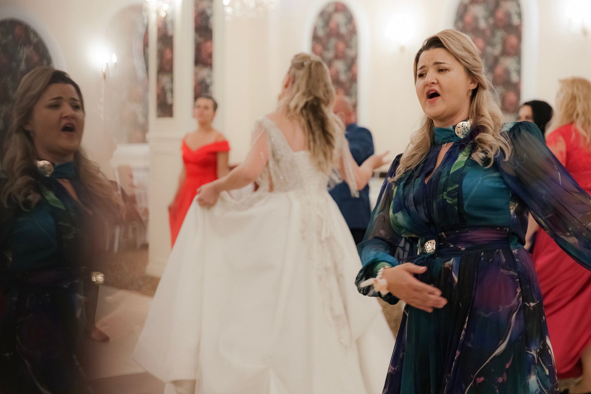 Mihai & Oana. Servicii foto-video profesionale, pentru momente de neuitat