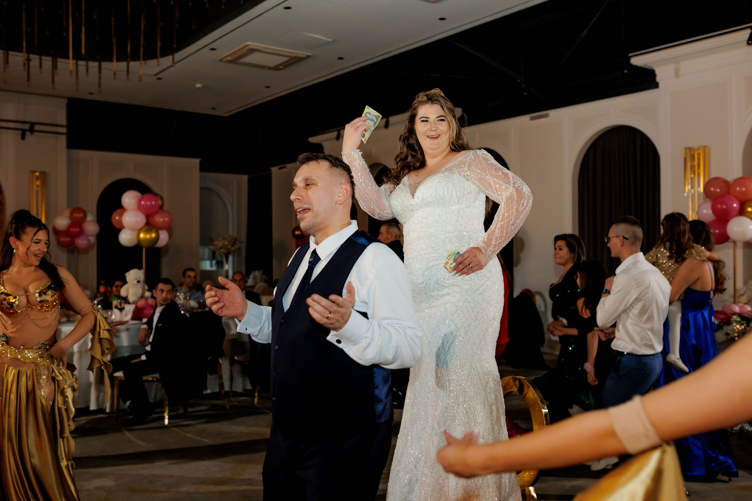 Povestea voastră, regizată de noi |Cristi Turculet Videograf Nuntă Suceava | wedding highlight. Servicii foto-video profesionale, pentru momente de neuitat