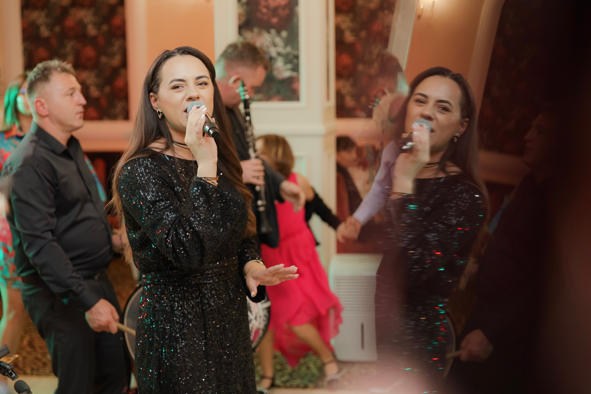 Mihai & Oana. Servicii foto-video profesionale, pentru momente de neuitat