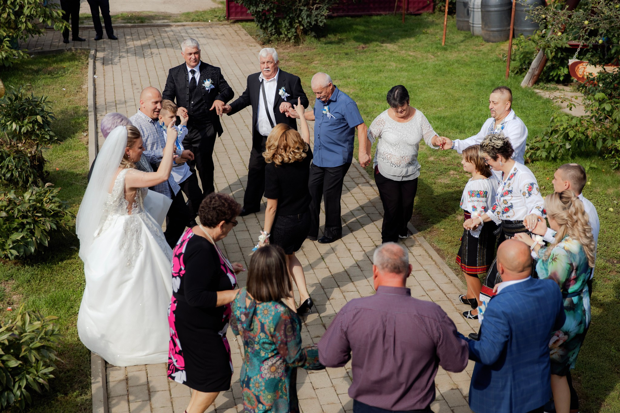 Mihai & Oana. Servicii foto-video profesionale, pentru momente de neuitat