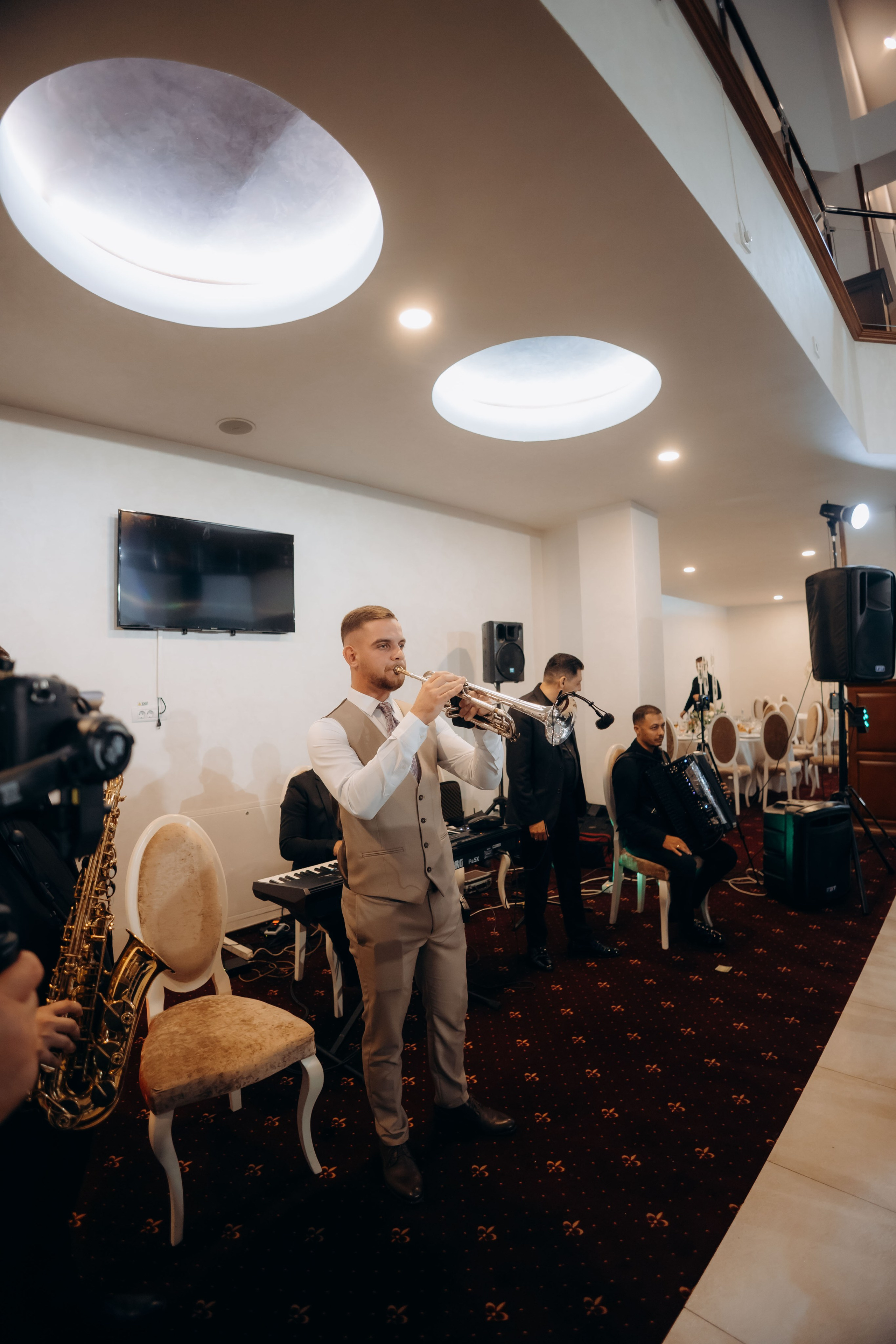 Loredana & Emilian – Ziua Nunții | Videografie - fotografie Botez Suceava, Iași, Botoșani. Servicii foto-video profesionale, pentru momente de neuitat