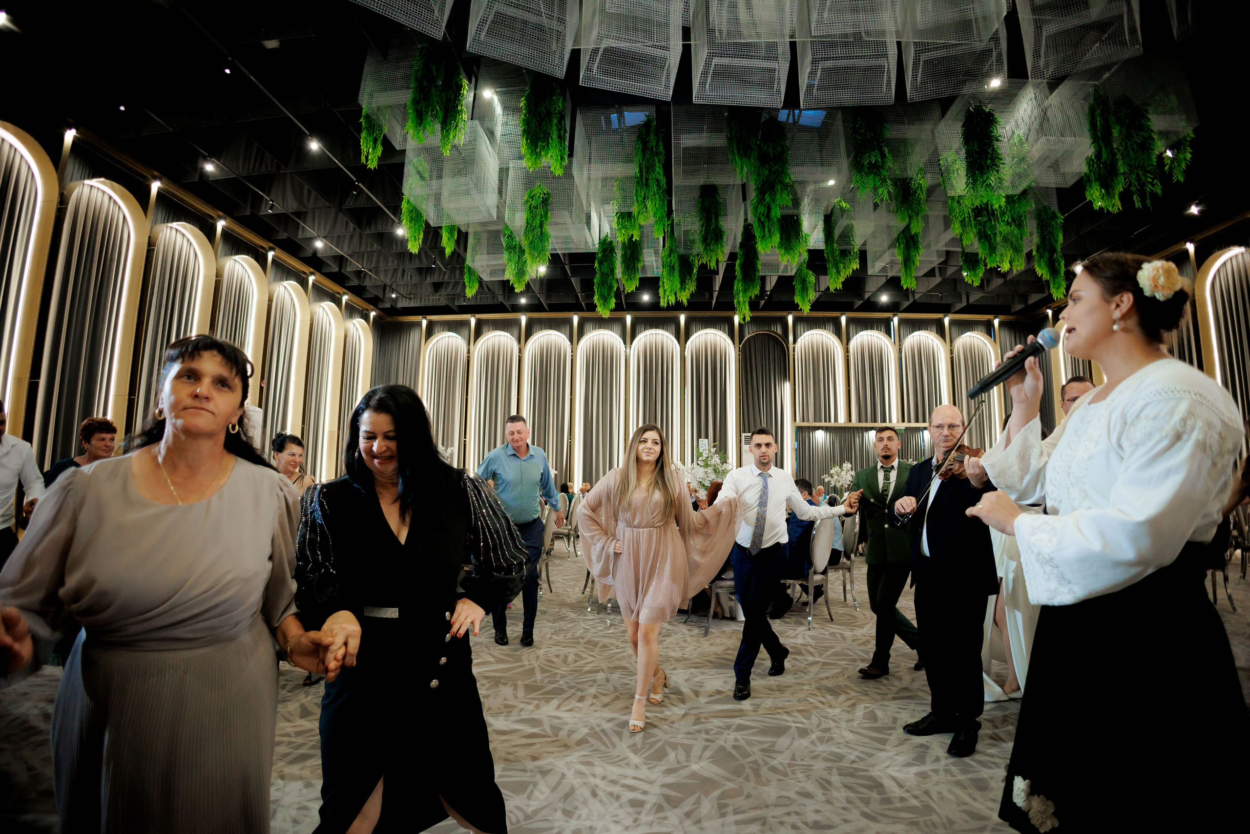 Nunta Nicoleta & Răzvan | Fotografie & Videografie Profesională. Servicii foto-video profesionale, pentru momente de neuitat