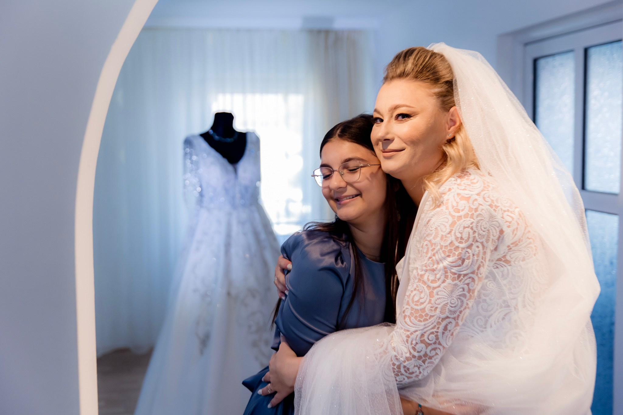 Mihai & Oana. Servicii foto-video profesionale, pentru momente de neuitat