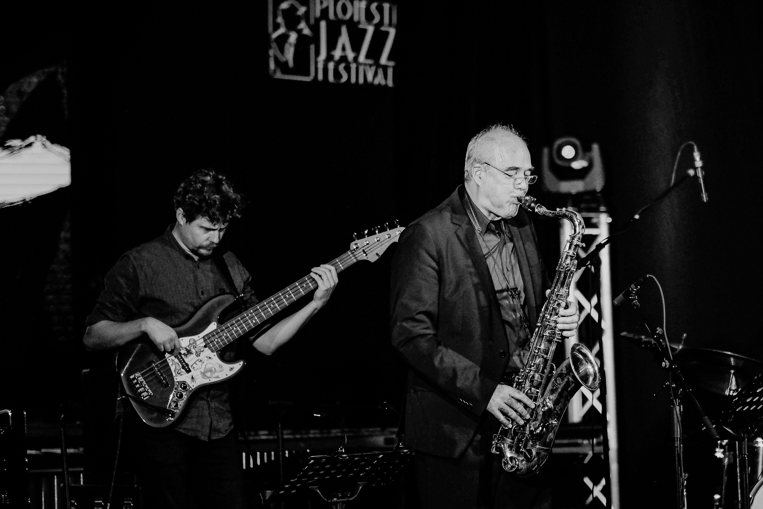 Nicolas Simion Quartet. Hornetart