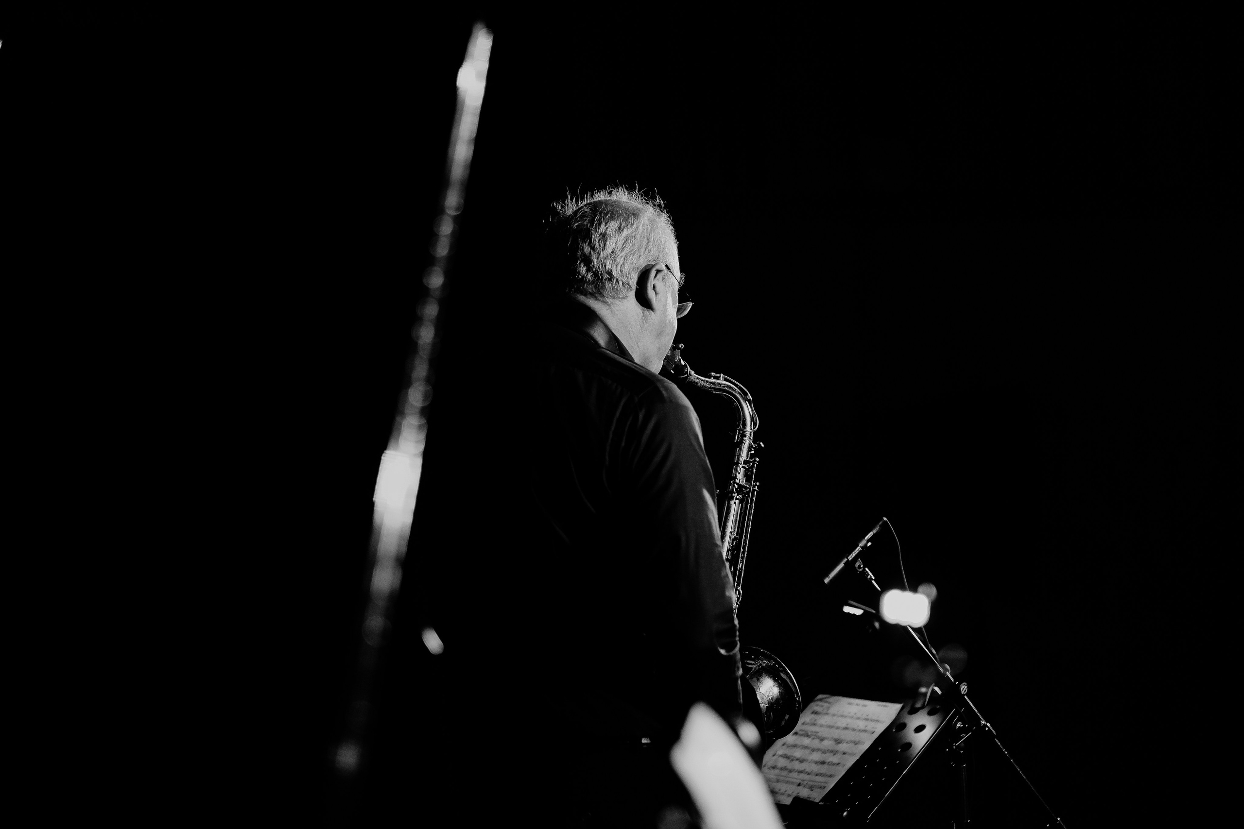 Nicolas Simion Quartet. Hornetart