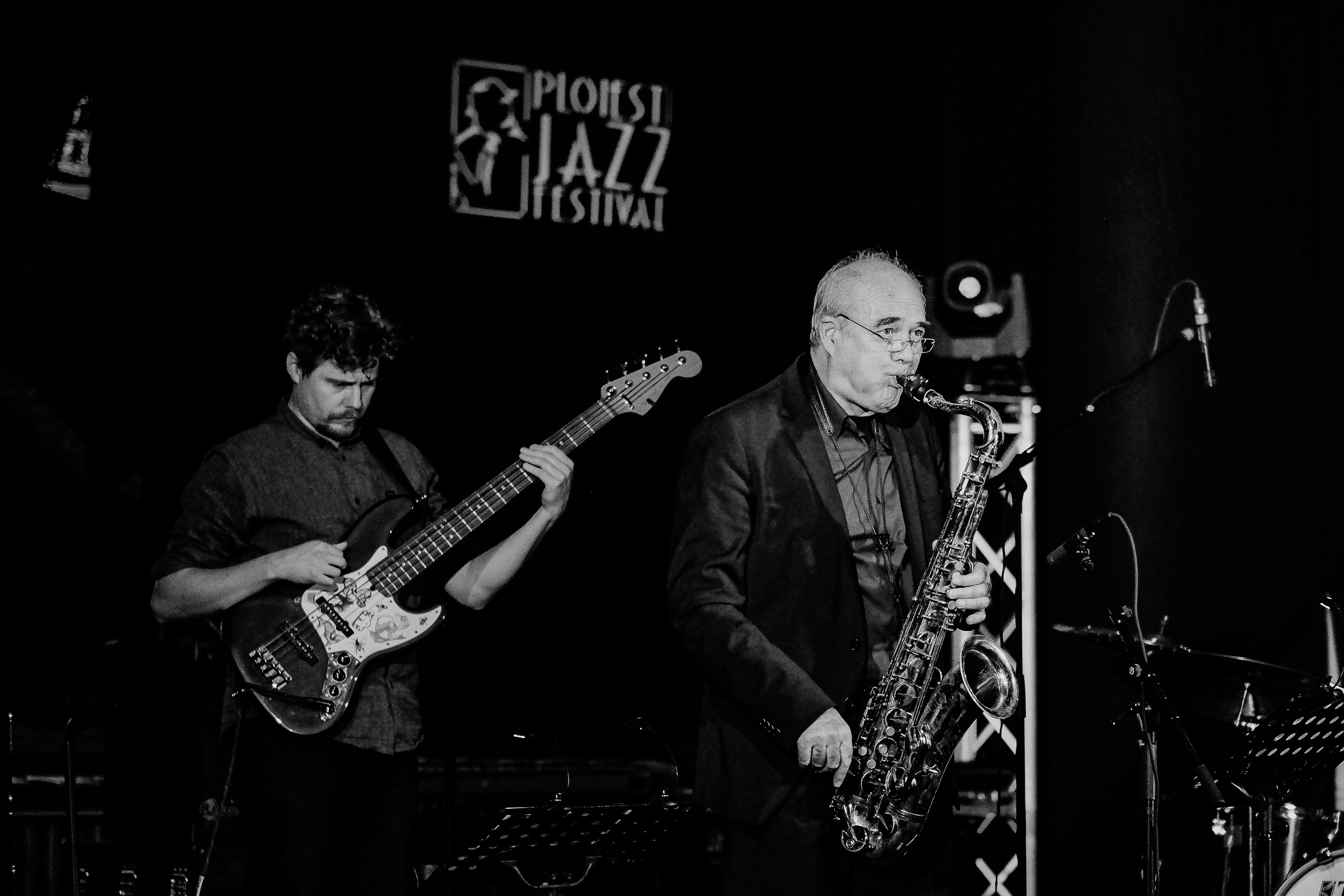 Nicolas Simion Quartet. Hornetart