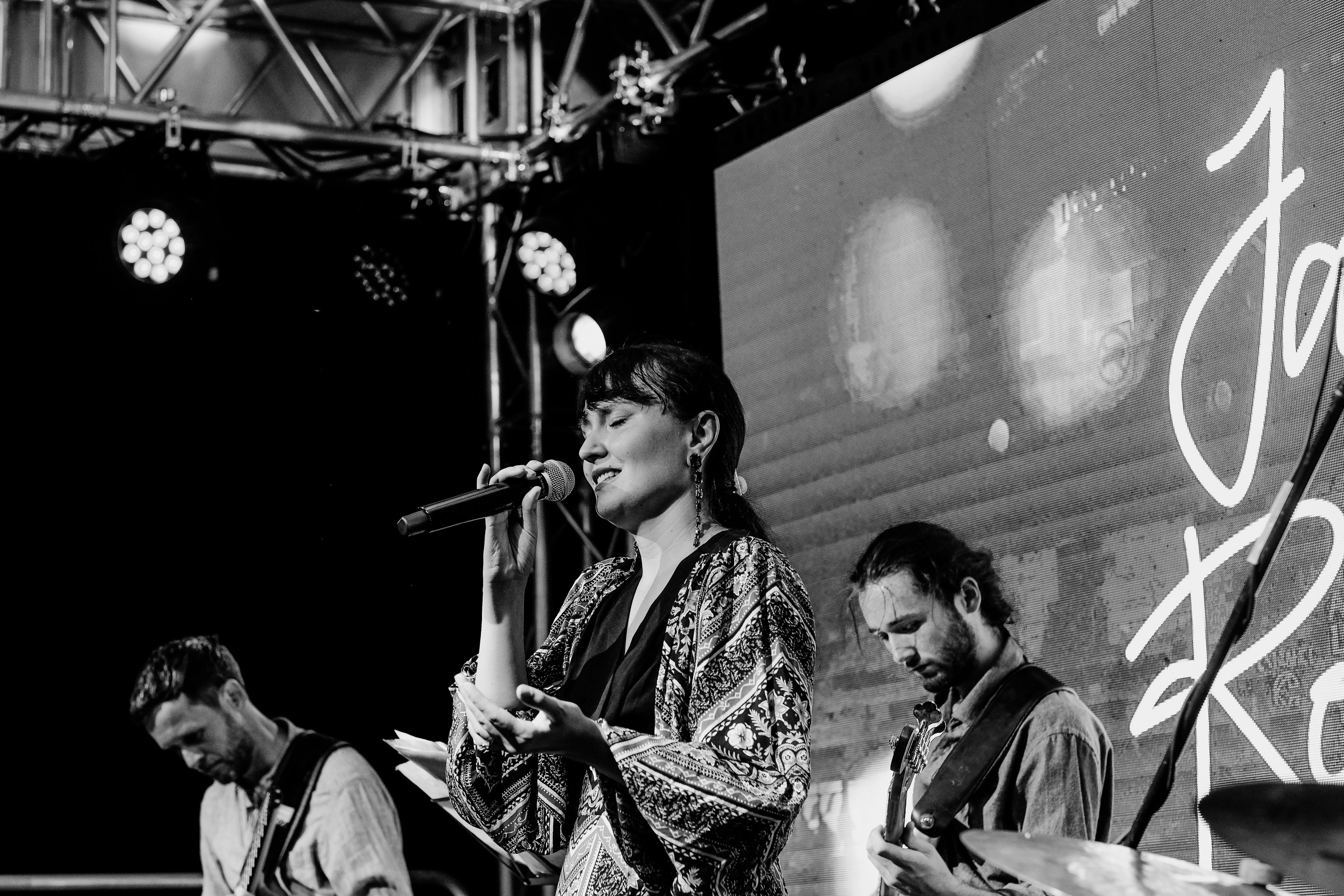 Aleka Potinga Quartet. Hornetart