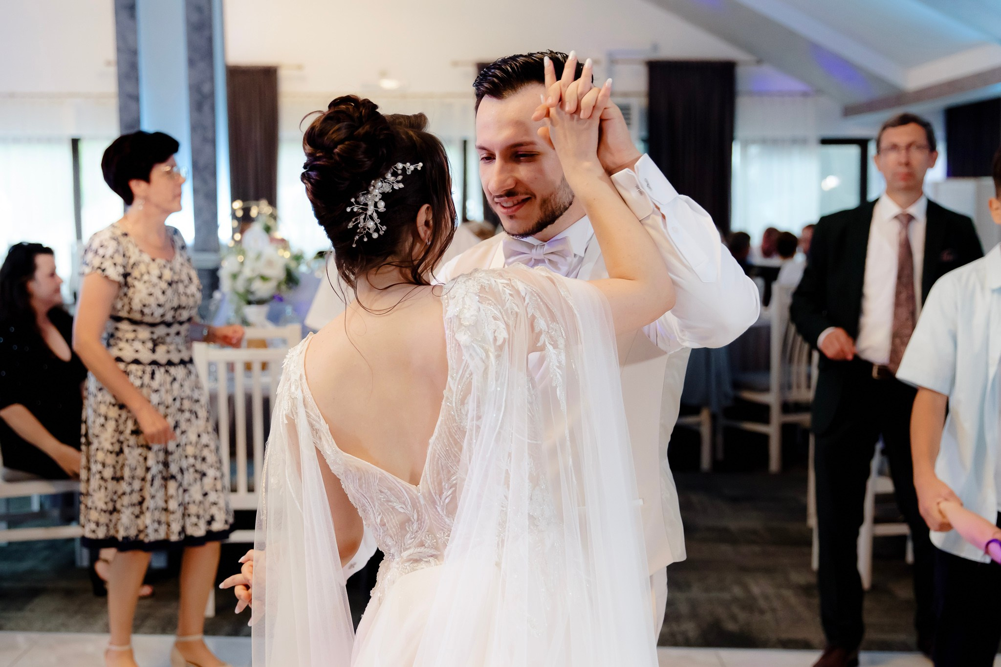 Ioana & Ionuț | Nuntă de poveste la Păstrăvăria Poiana din Mălini județul Suceava. Servicii foto-video profesionale, pentru momente de neuitat