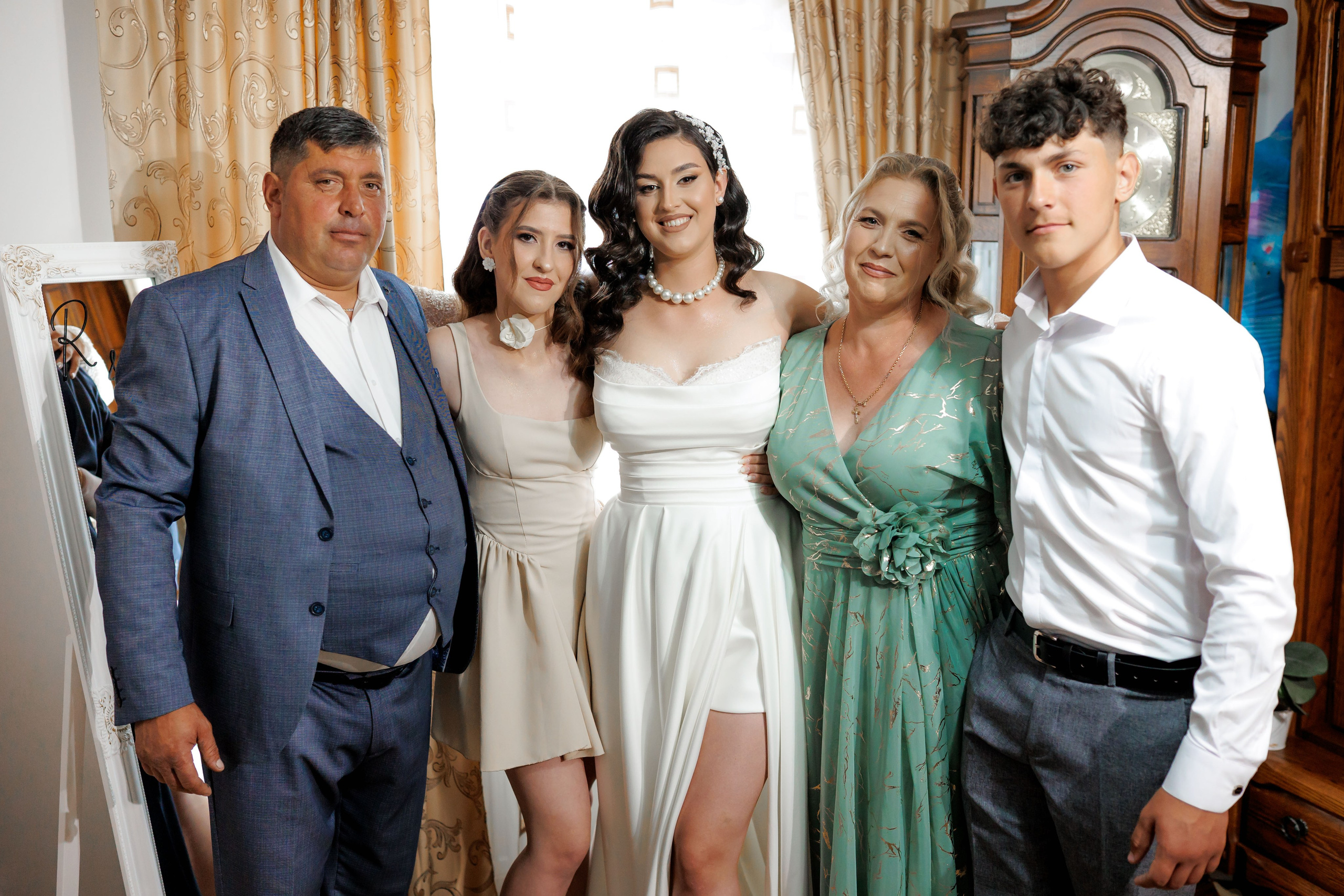 Nunta Nicoleta & Răzvan | Fotografie & Videografie Profesională. Servicii foto-video profesionale, pentru momente de neuitat