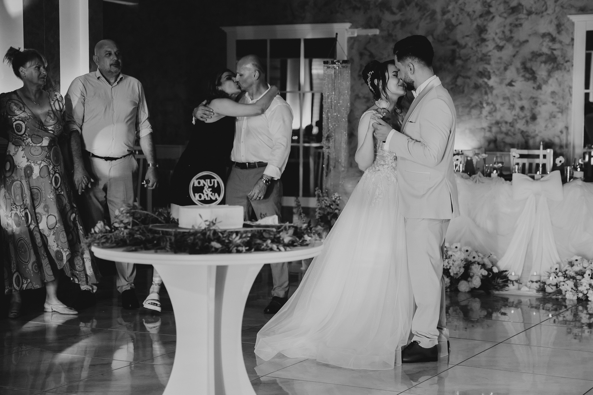 Ioana & Ionuț | Nuntă de poveste la Păstrăvăria Poiana din Mălini județul Suceava. Servicii foto-video profesionale, pentru momente de neuitat