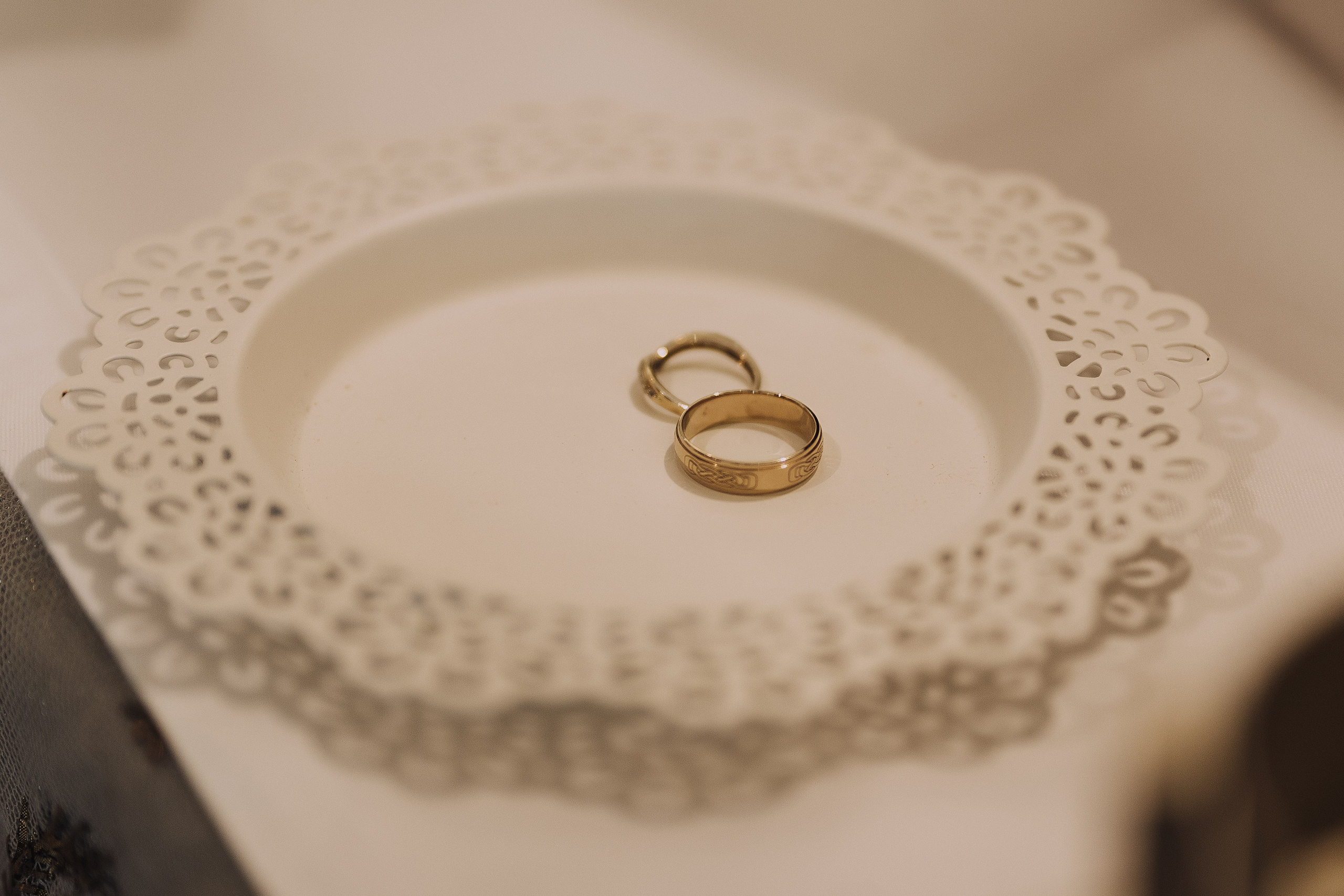 Megan & Oneias. Main