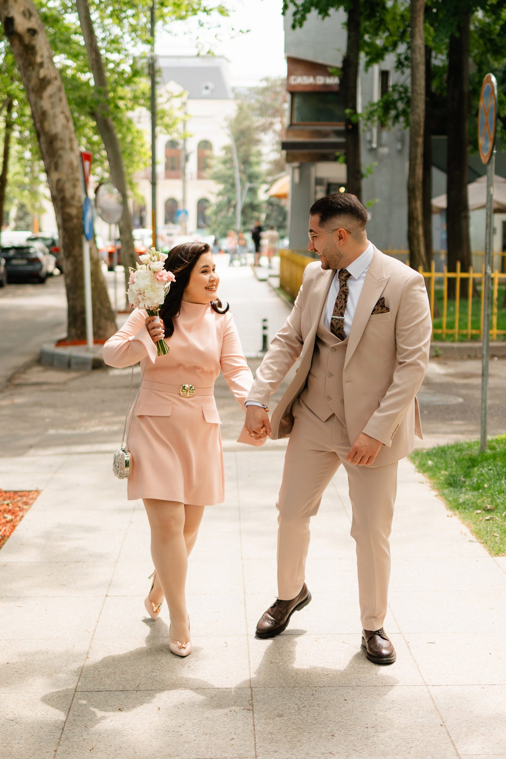 Olivia & Alex. Wedding Photographer, based in Iasi, Romania, but will travel all over the globe to make sure you look amazing in all your wedding photos