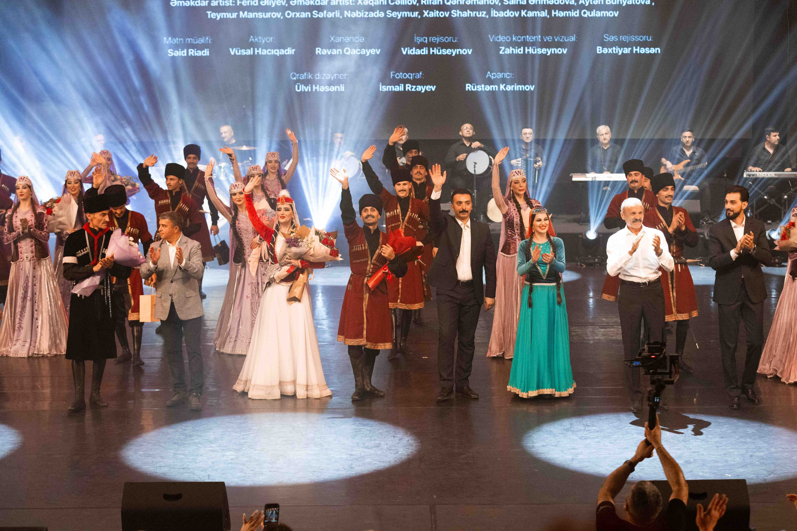 STATE DANCE ENSEMBLE. Wedding&Event photographer Ismail Rzayev in Baku