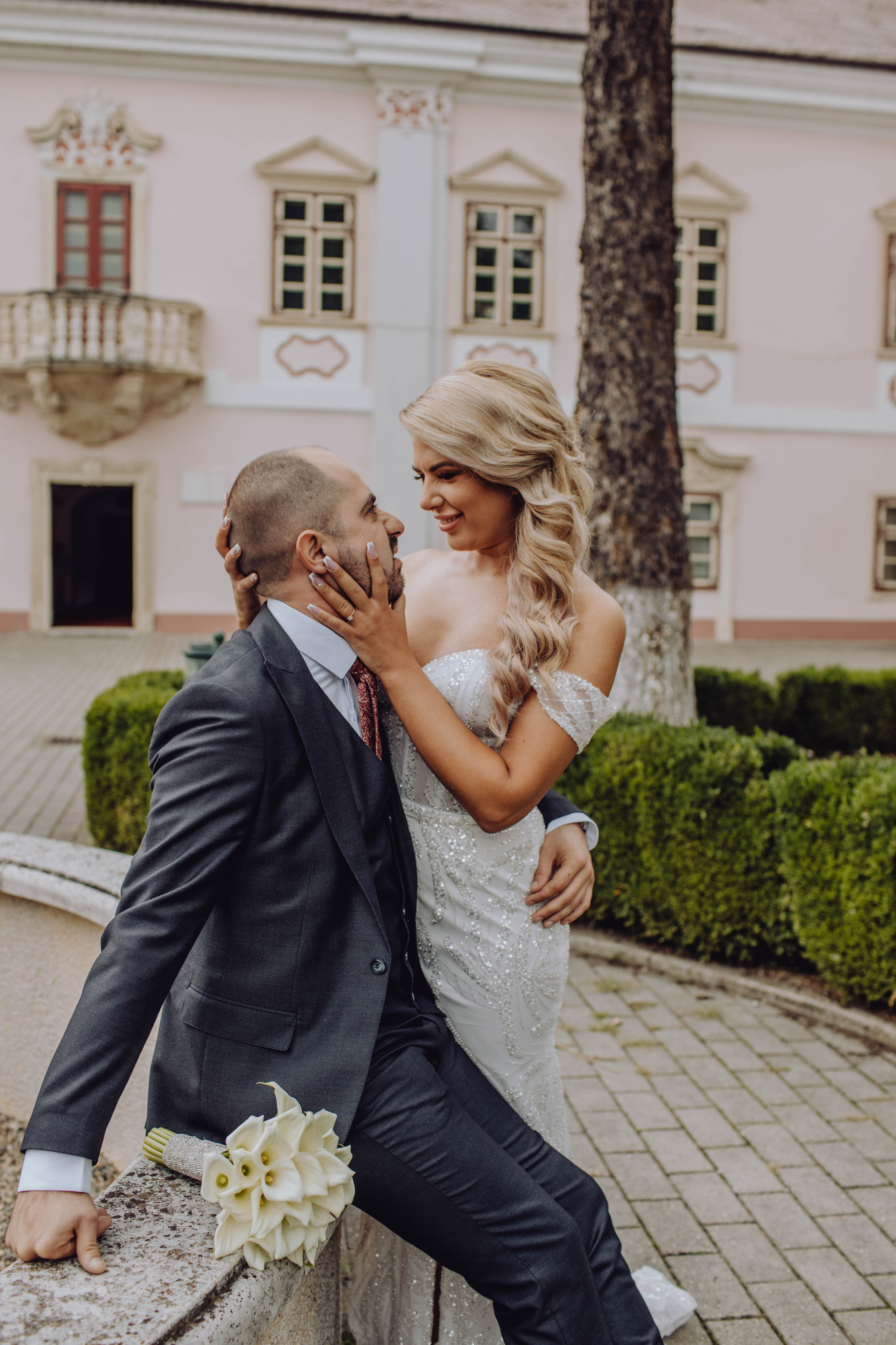 Liviu & Simona. Wedding & couple photographer from Romania Rut Vetan
