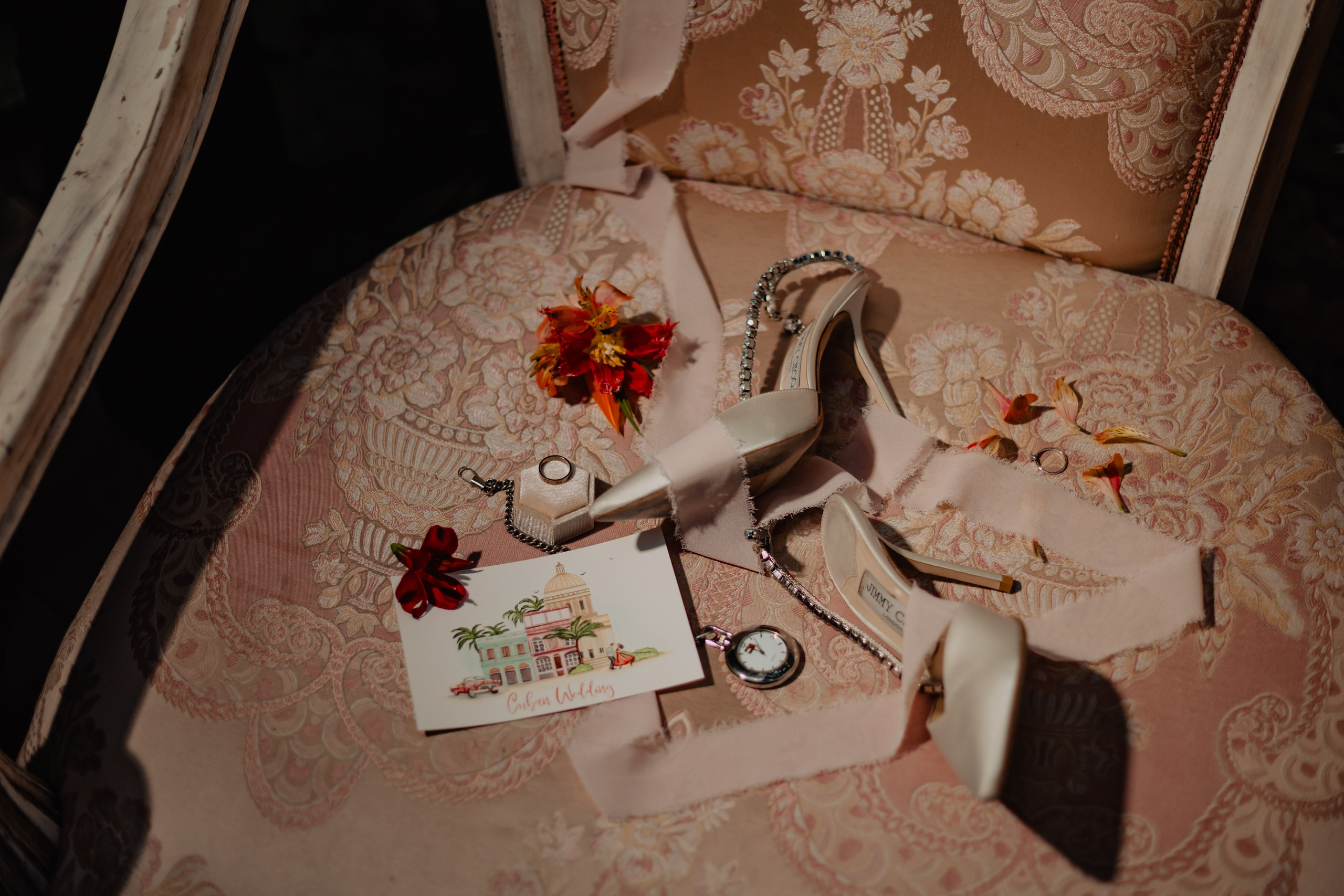 Fotograf de nunta — documenting your love story with a touch of editorial — wedding photographer