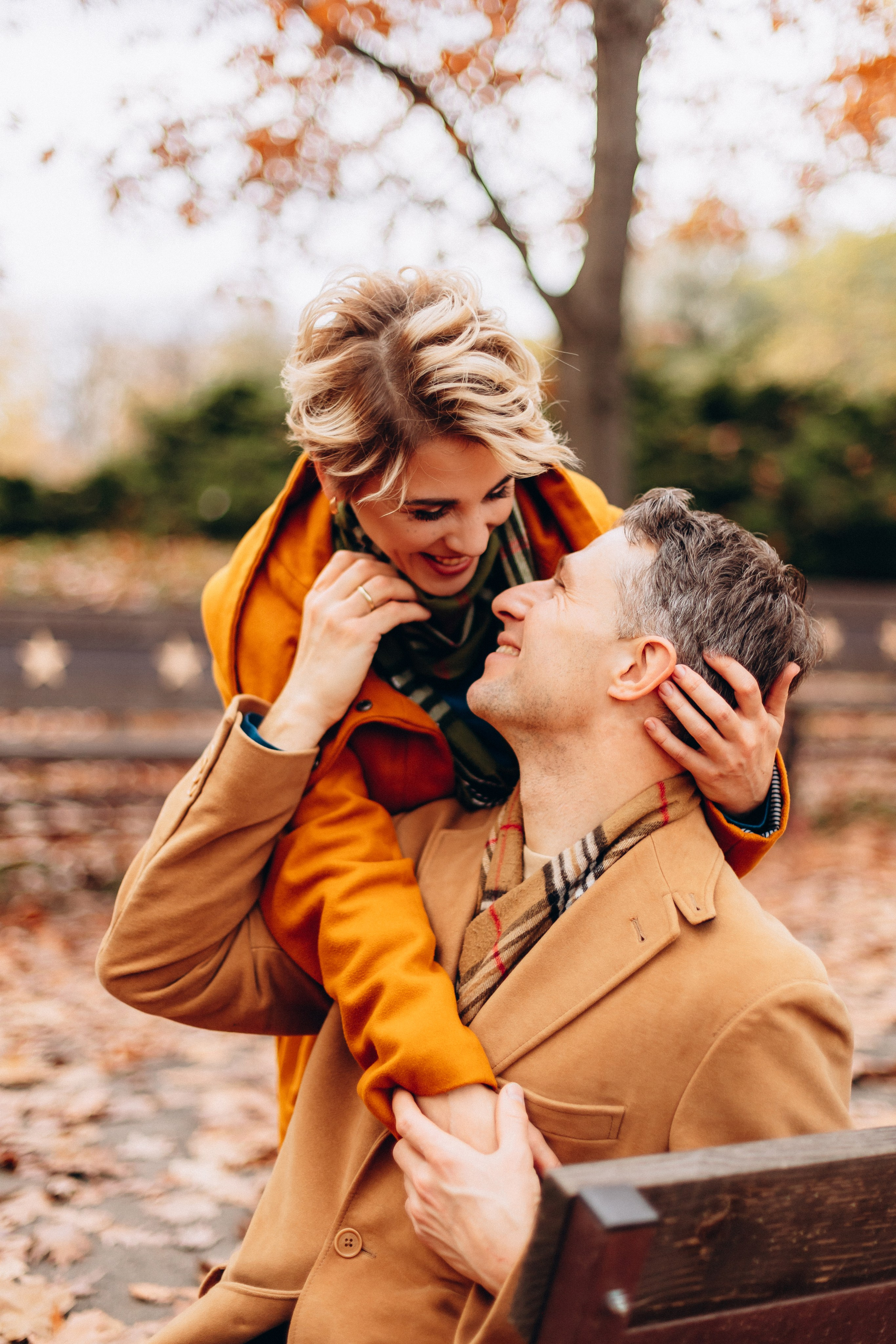 Autumn love. Wedding and Family Photograph