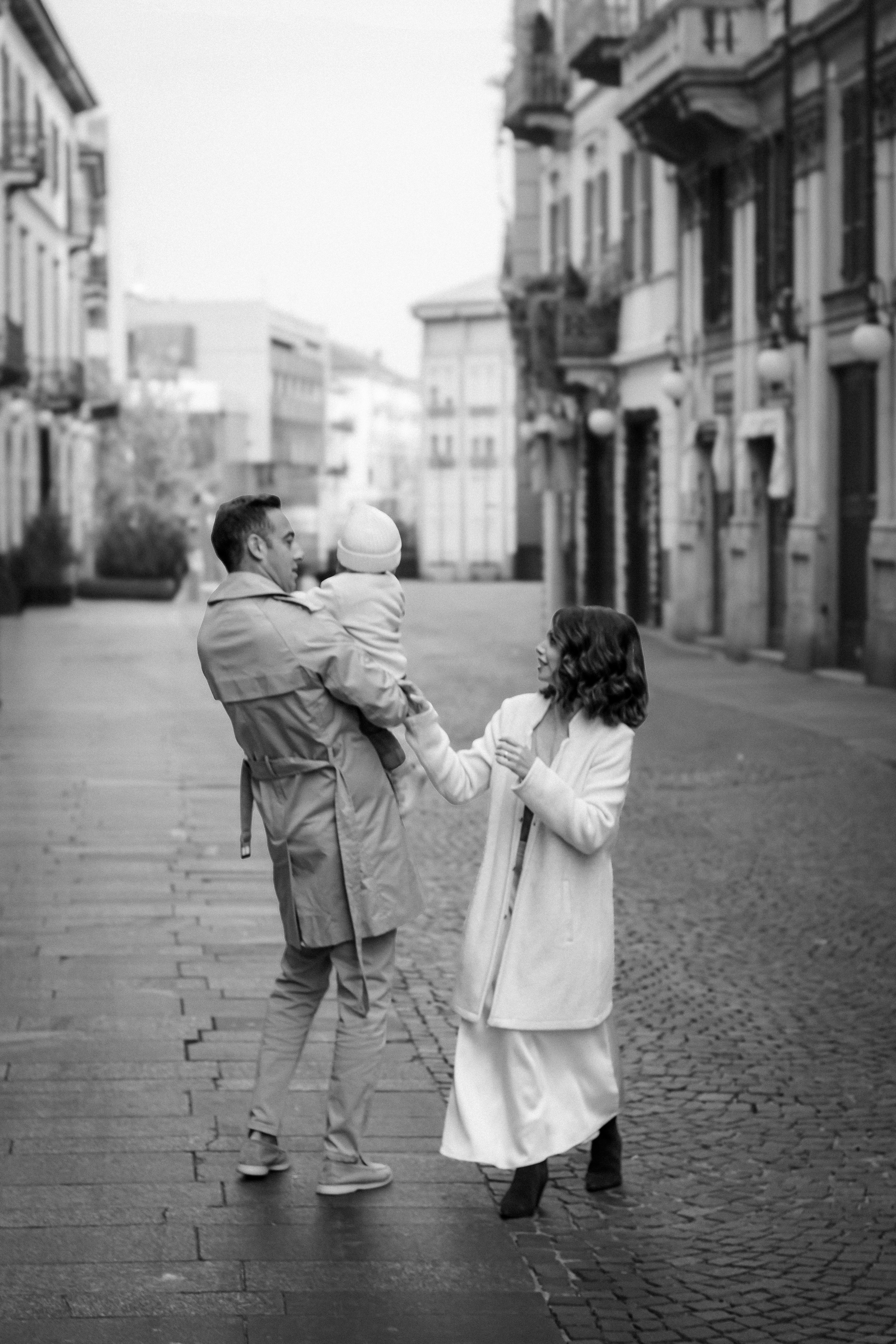 Famiglie. Fotografa a Legnano e Novara — famiglie, coppie, ritratti, Love Story, passeggiate fotografiche e servizi a Milano per turisti