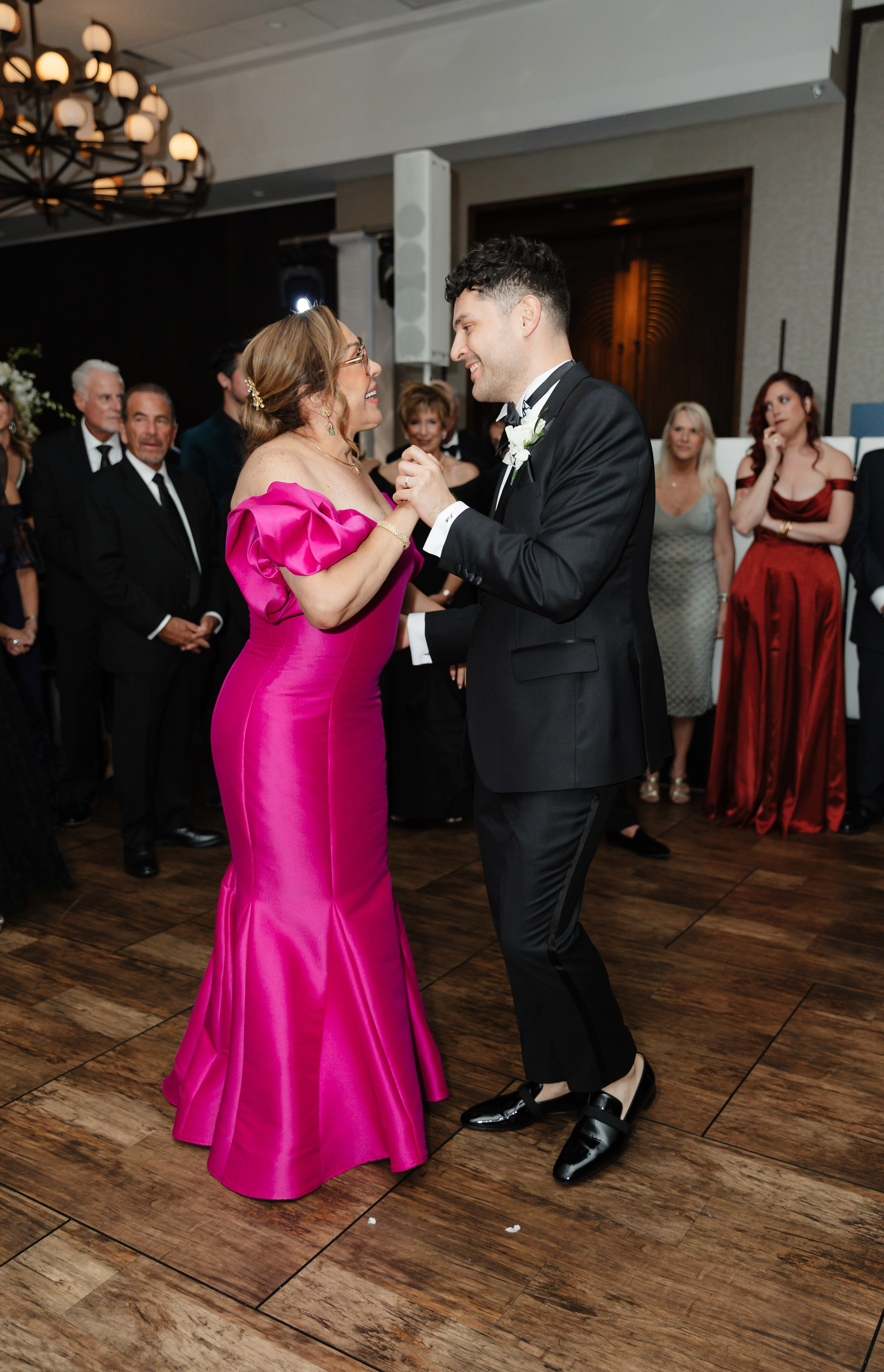 HAYLEY & JULIAN’S WEDDING DAY. YES I DO PRODUCTION — Wedding photography&videography