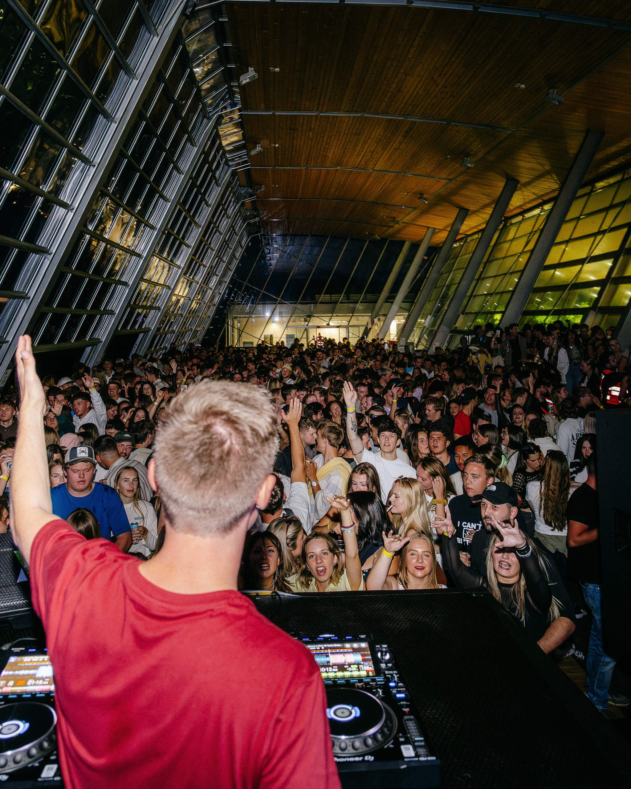 Axamer Lizum sundowner 2025. 808Media – Professionelle Foto- und Videografie für Restaurants, Hotels, Events und Hochzeiten in Innsbruck und Tirol