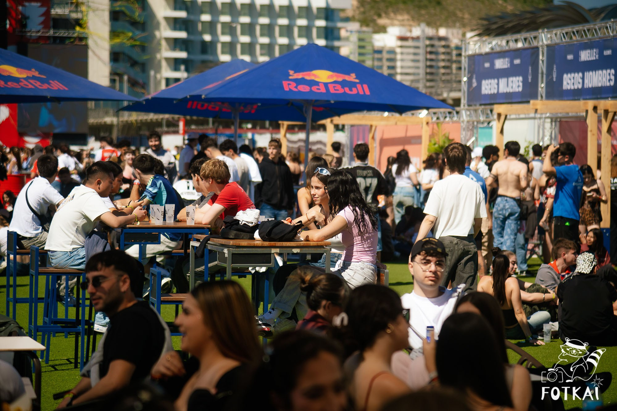 Fotos Costa Sonora 2026 Alicante Día 2 — busca tu foto y encuentra amigos del festival | FOTKAI