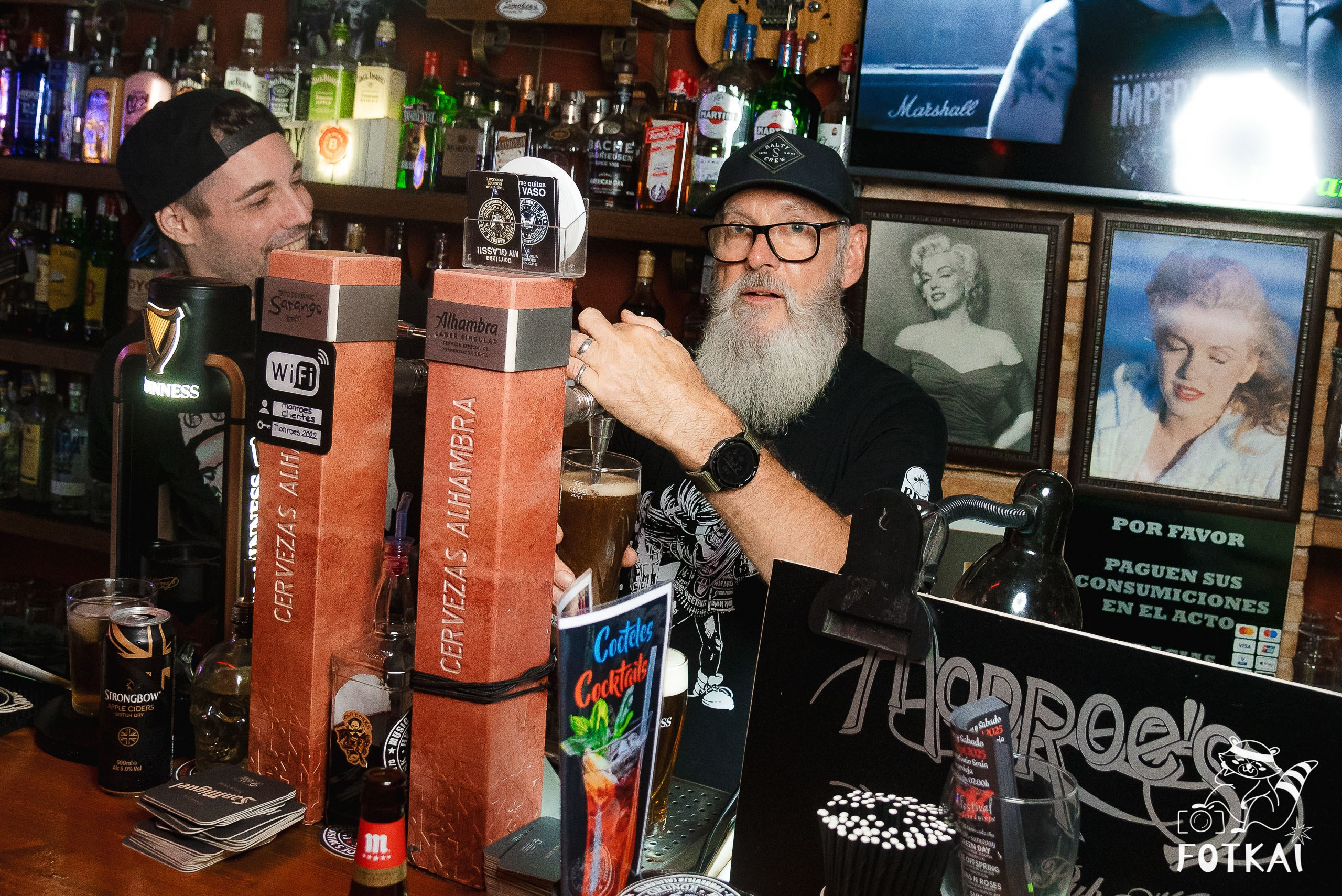 Monroe’s Rock Bar Torrevieja: Reportaje fotográfico 08.08.25 | FOTKAI