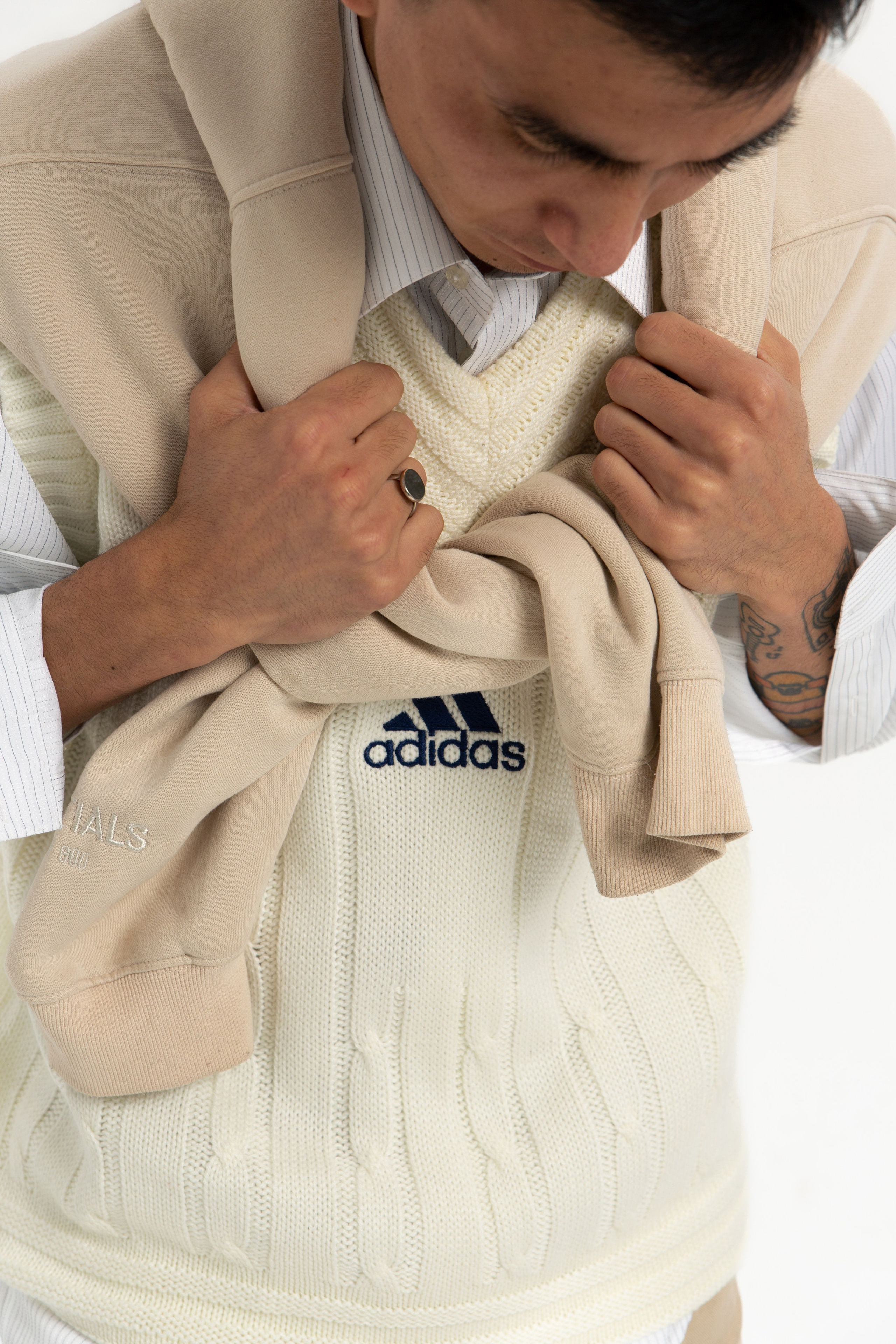 Davran. Thrift shop. Photographer Vladmir Gladkov