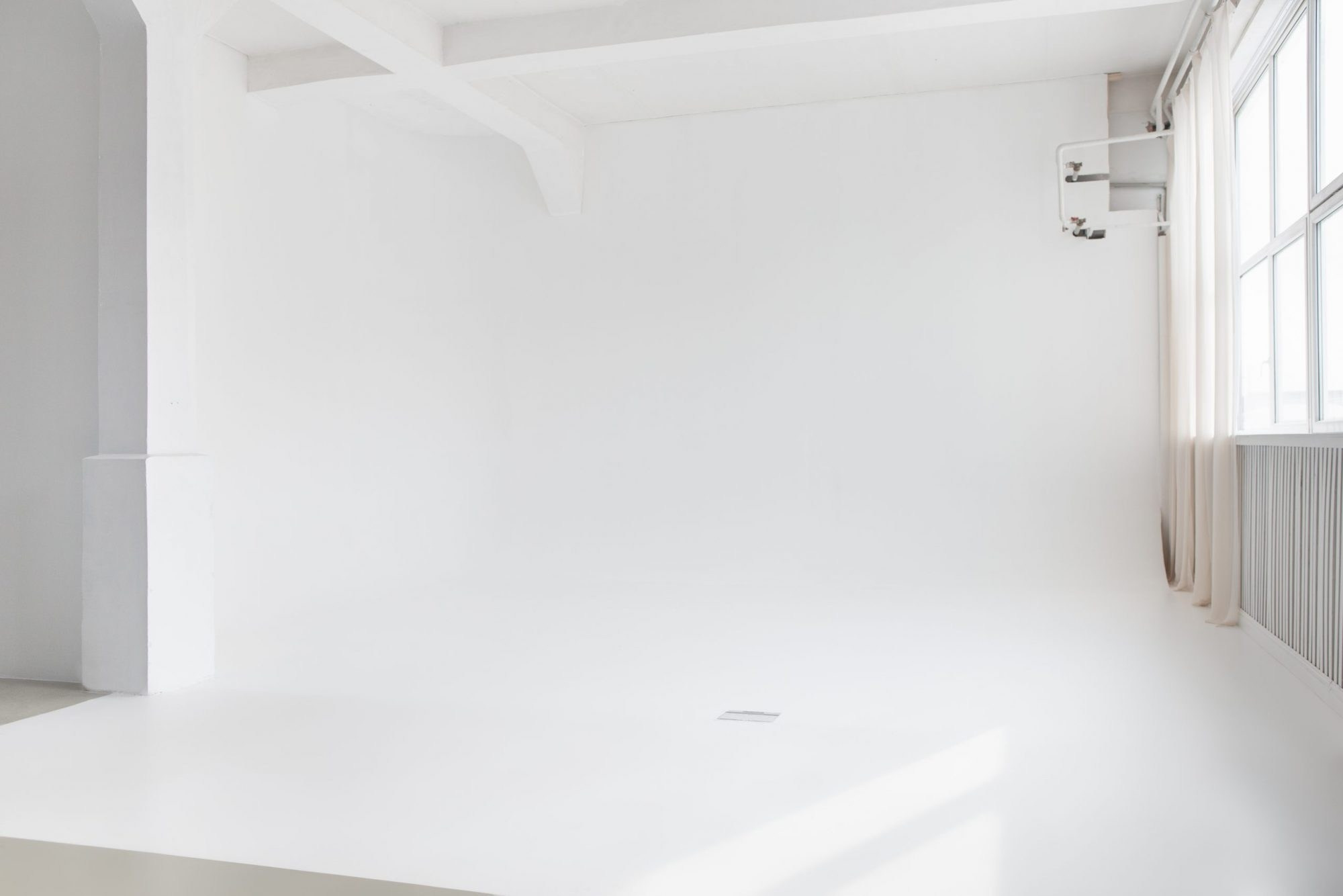 Nuomojamos Fotostudijos Vilniuje. Framed by Evelina | Vestuvių fotografė