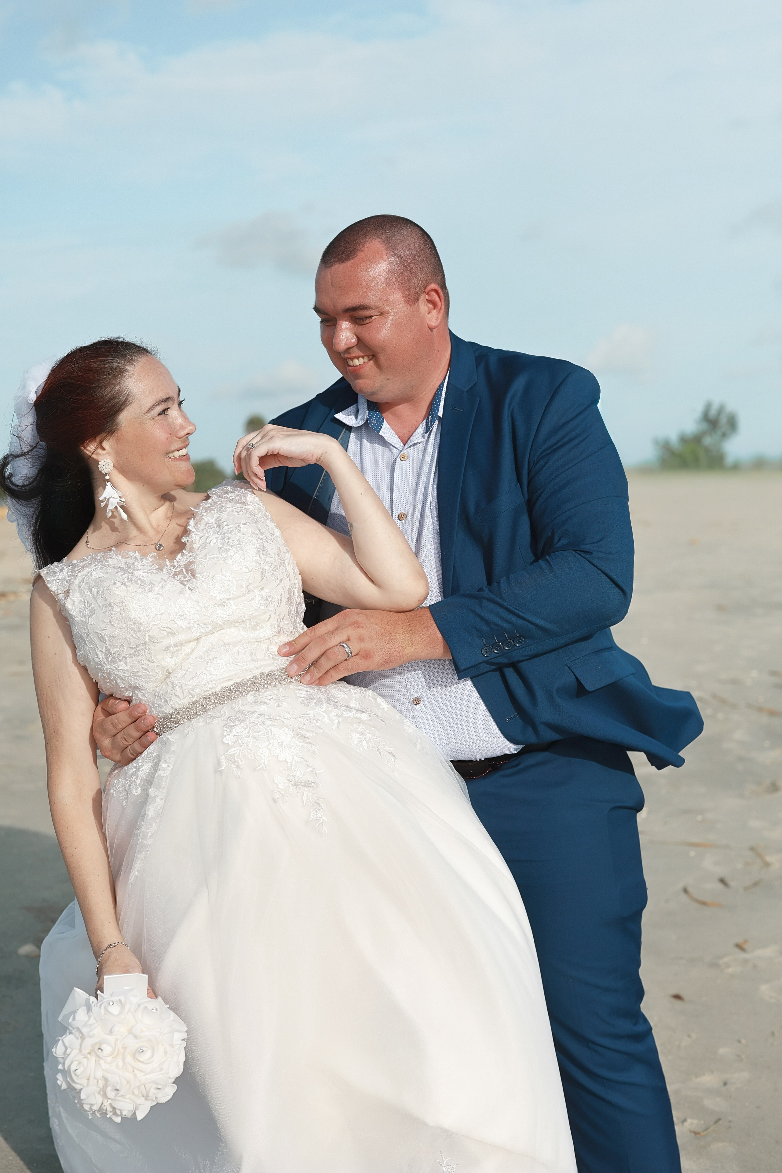 Beach Wedding in Englewood, Florida. Wedding and family photographer Olga Belianskaia