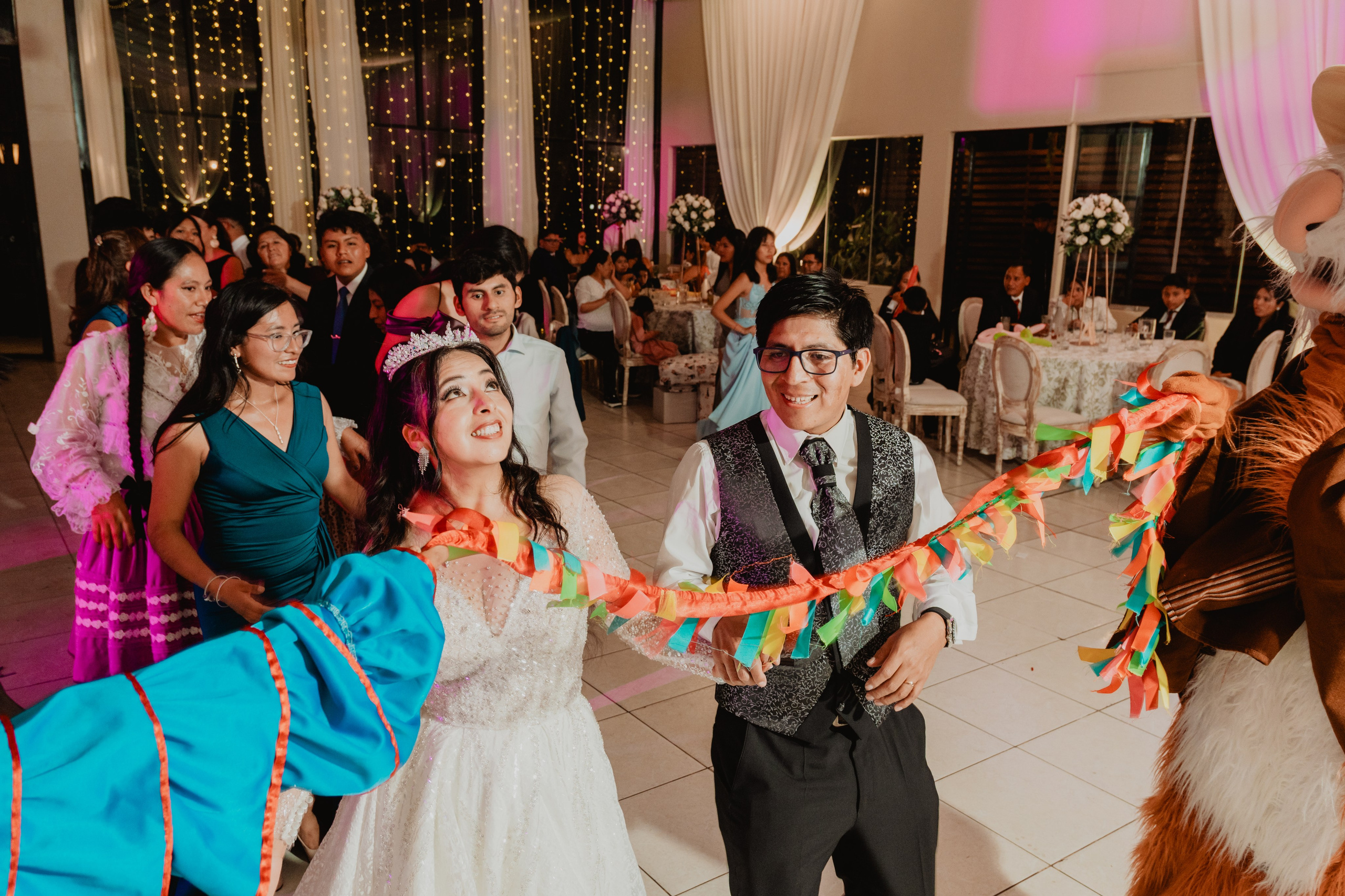 FERNANDO + MARIBEL | BODA RELIGIOSA. Studio KVTA | Fotografía y Video de Bodas en Arequipa