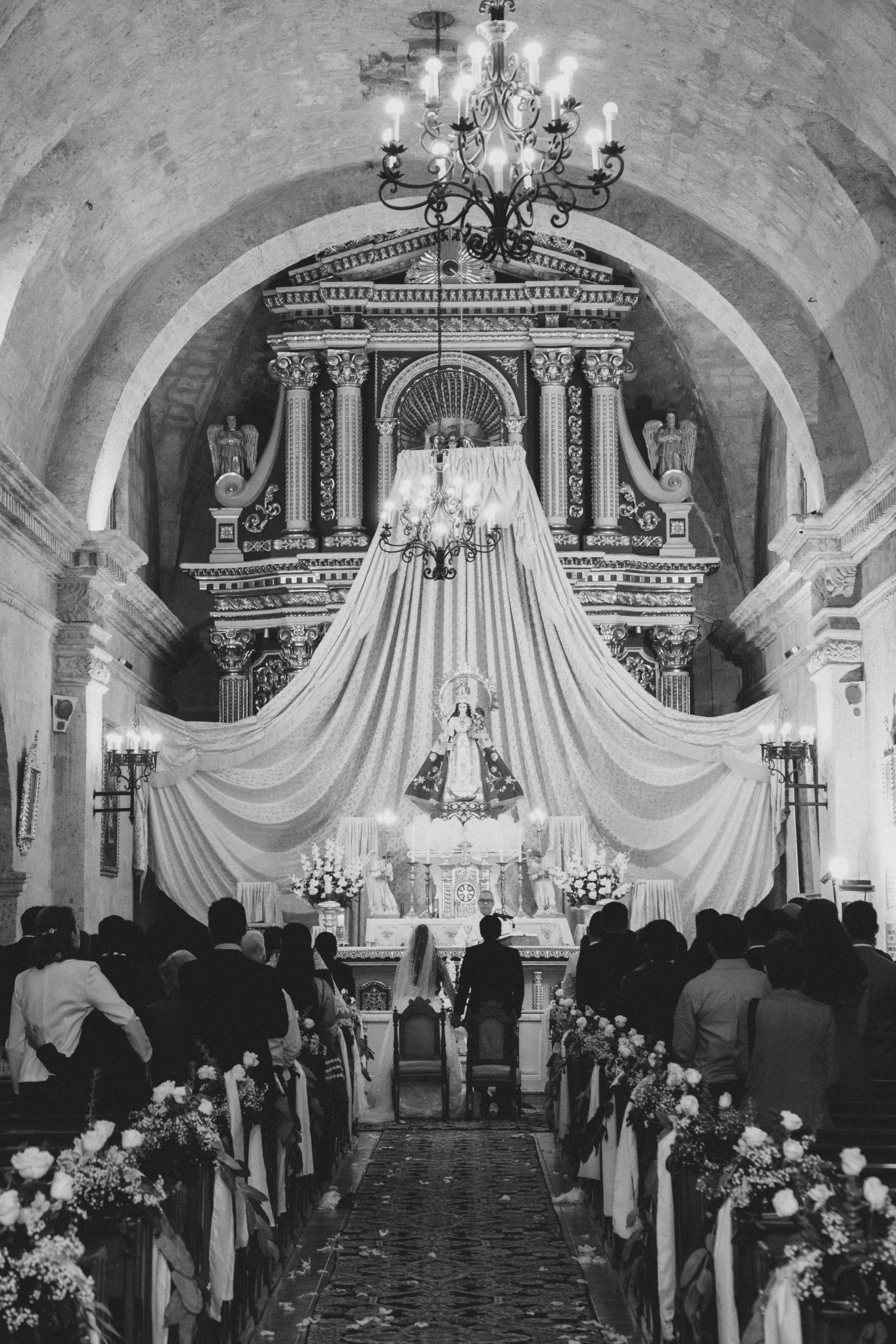 FERNANDO + MARIBEL | BODA RELIGIOSA. Studio KVTA | Fotografía y Video de Bodas en Arequipa