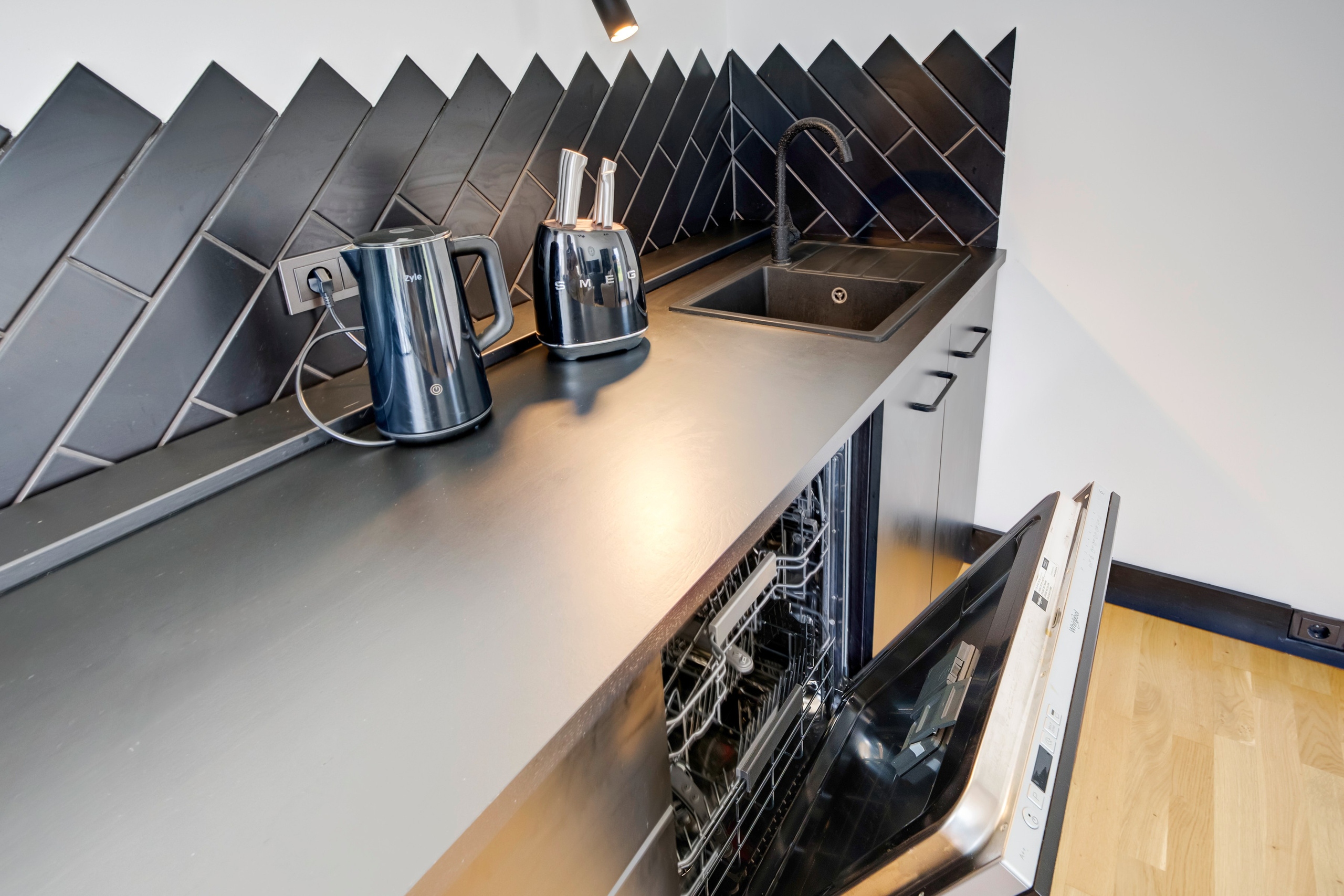 Kalvių 2-oji, Pikutiškės. Namas. Elina Sapiega fotografė Vilniuje