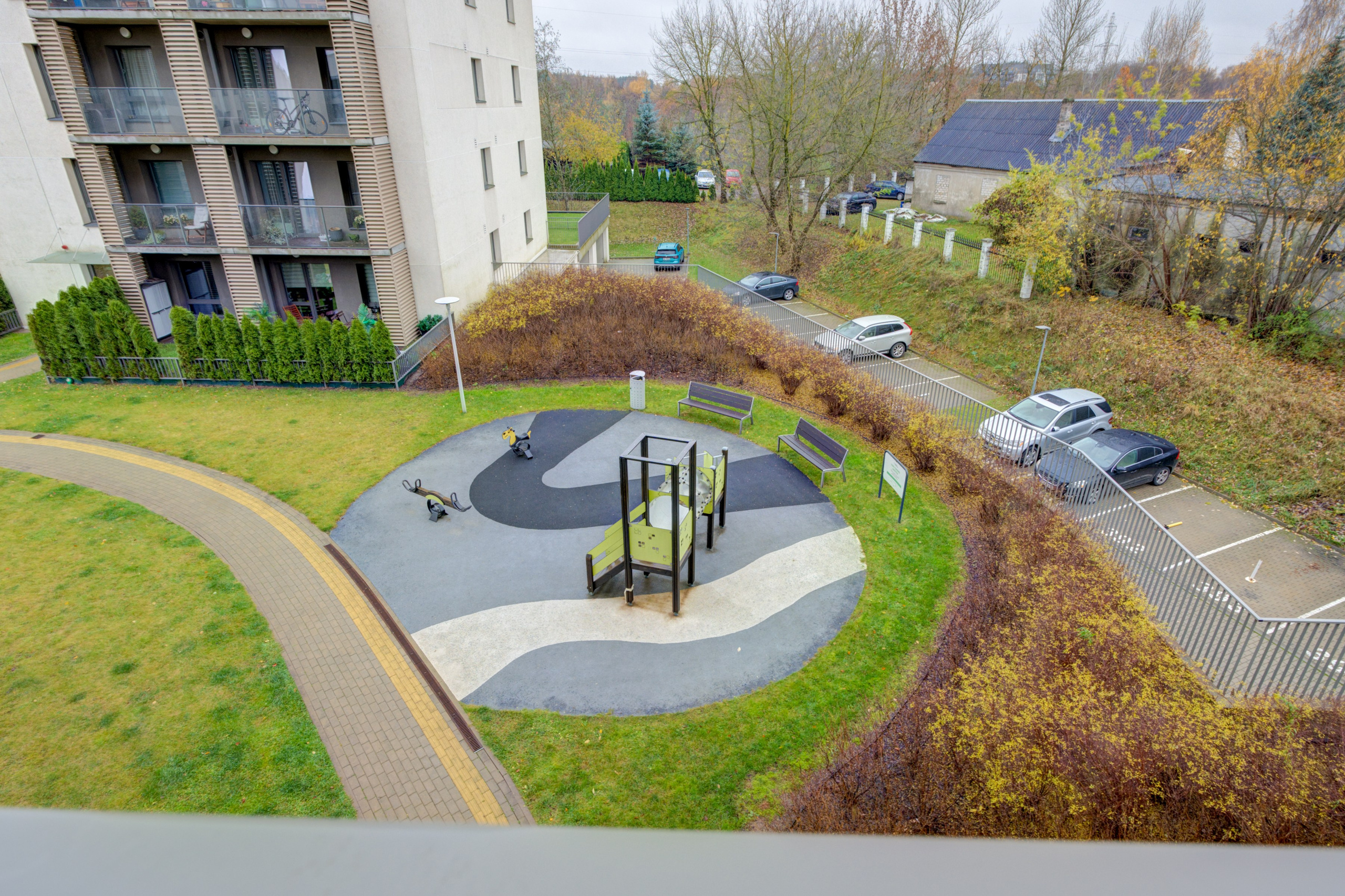 2-jų kambarių buto balkonas. Nuotrauka. Fotografė - sapiegafoto.lt