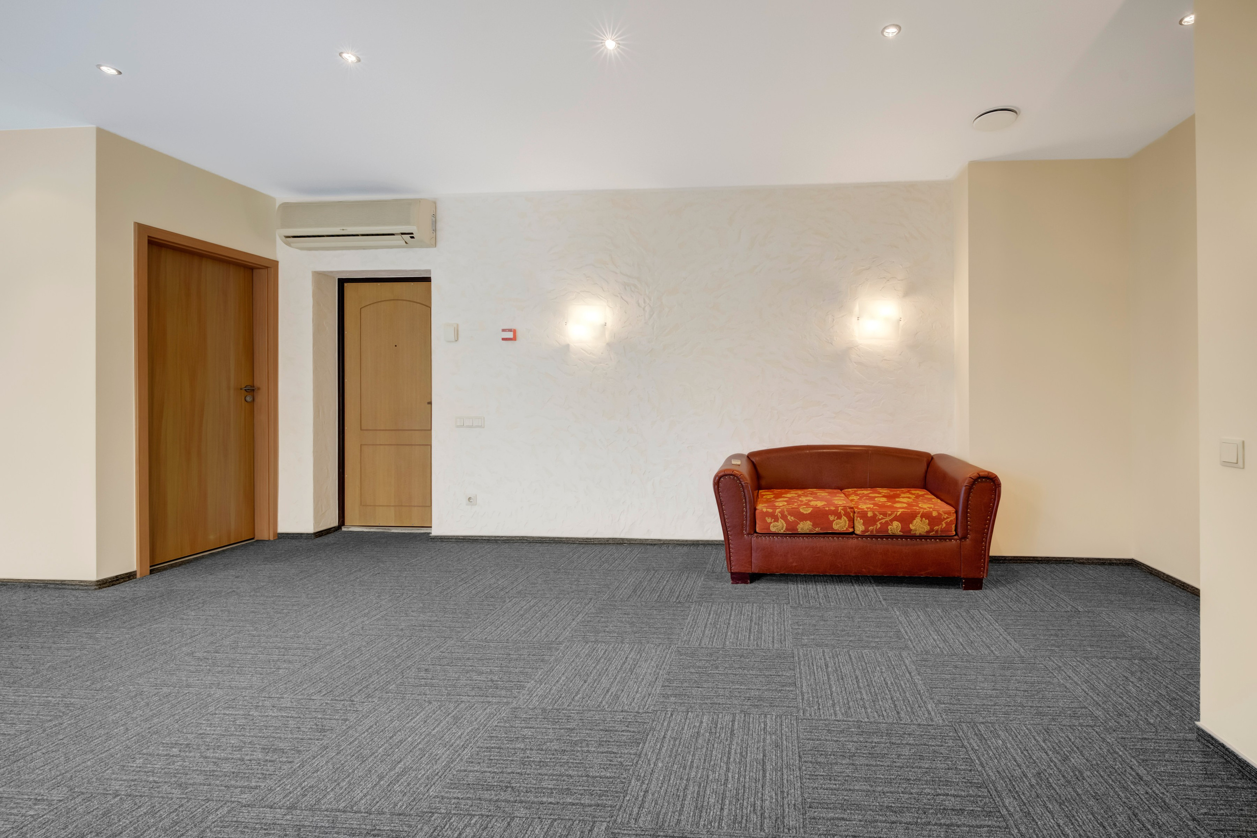 Kėstučio g. 30, komerc. patalpos. Elina Sapiega fotografė Vilniuje