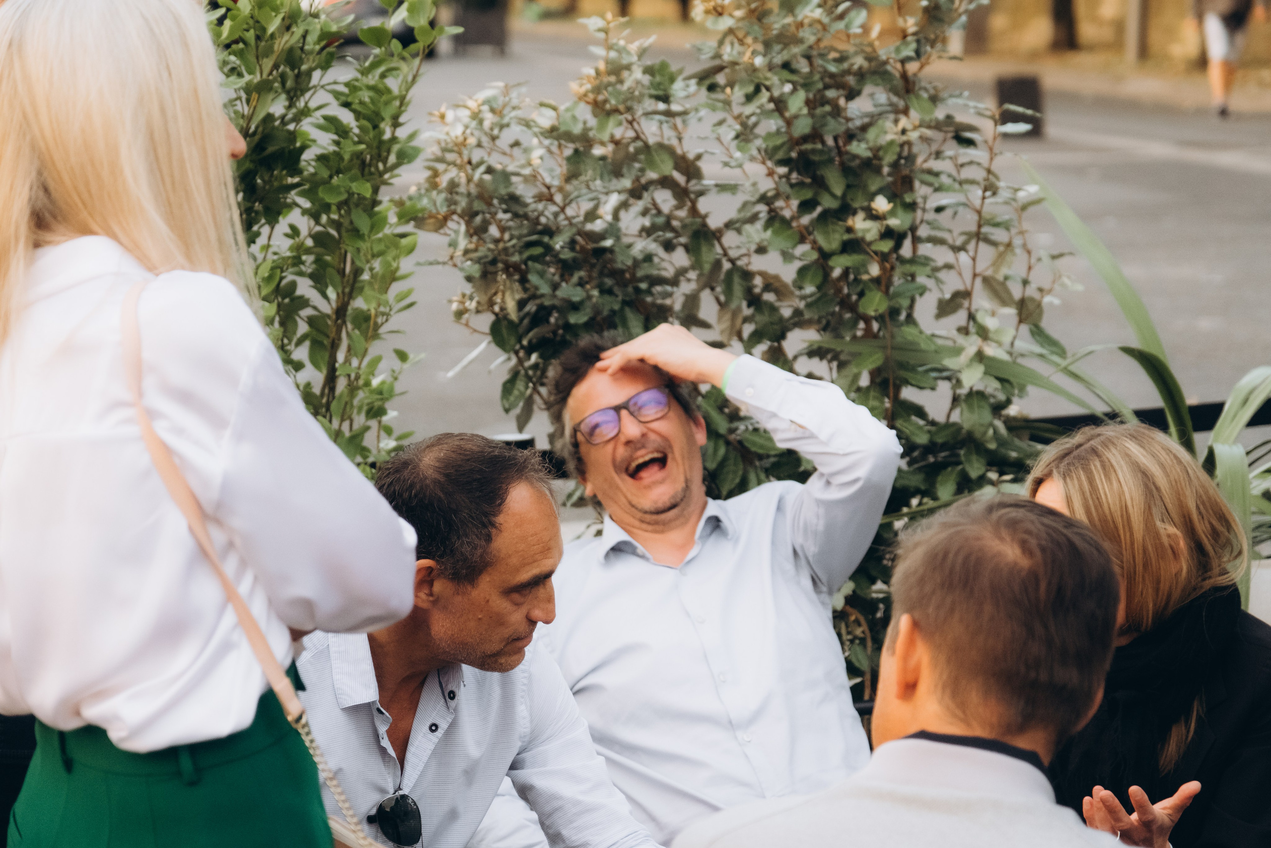 Marie’s Birthday with an Eiffel Tower view. Photographer in Paris Marina Chaput