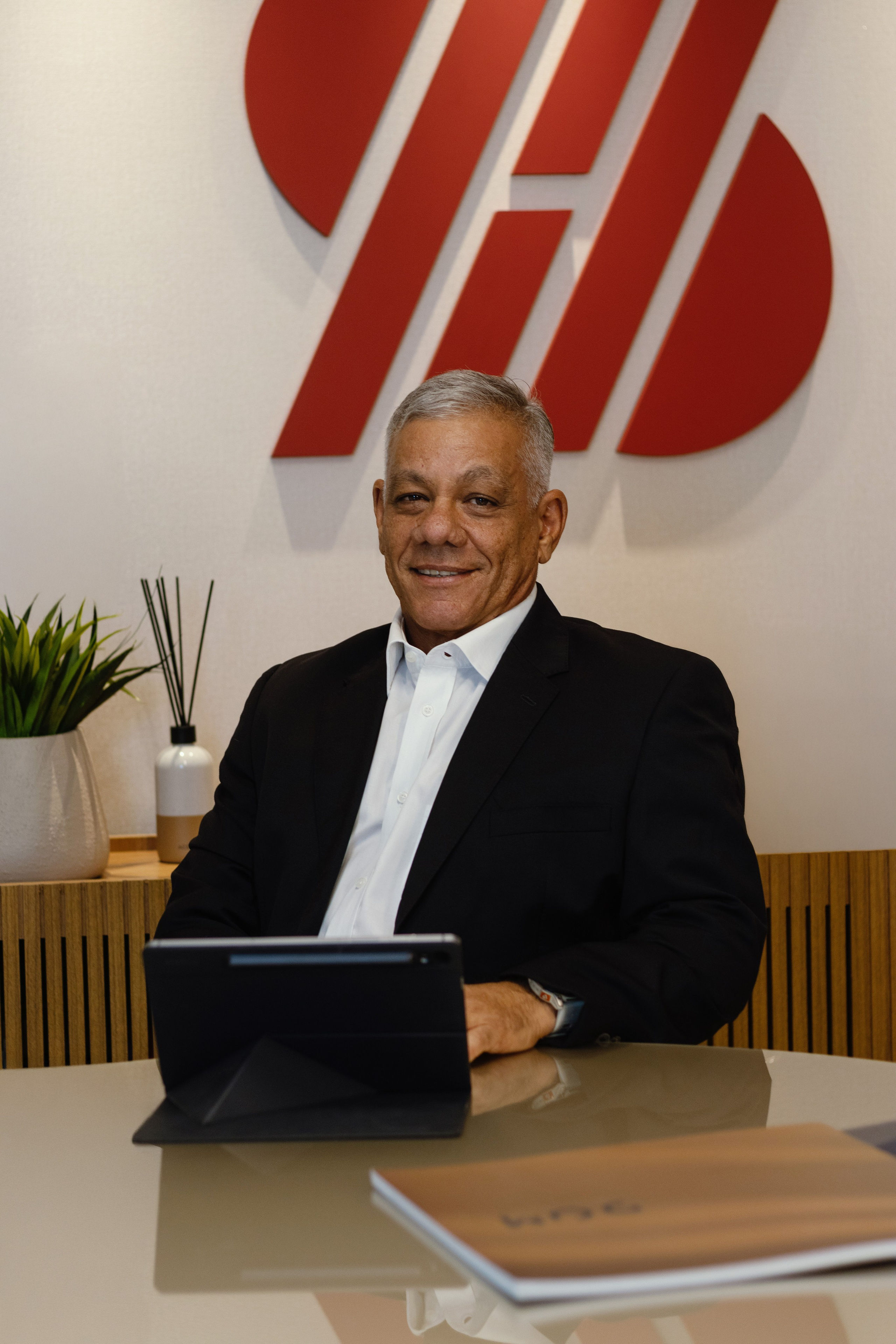 CORPORATIVOS. Albert Ferreira | Fotógrafo