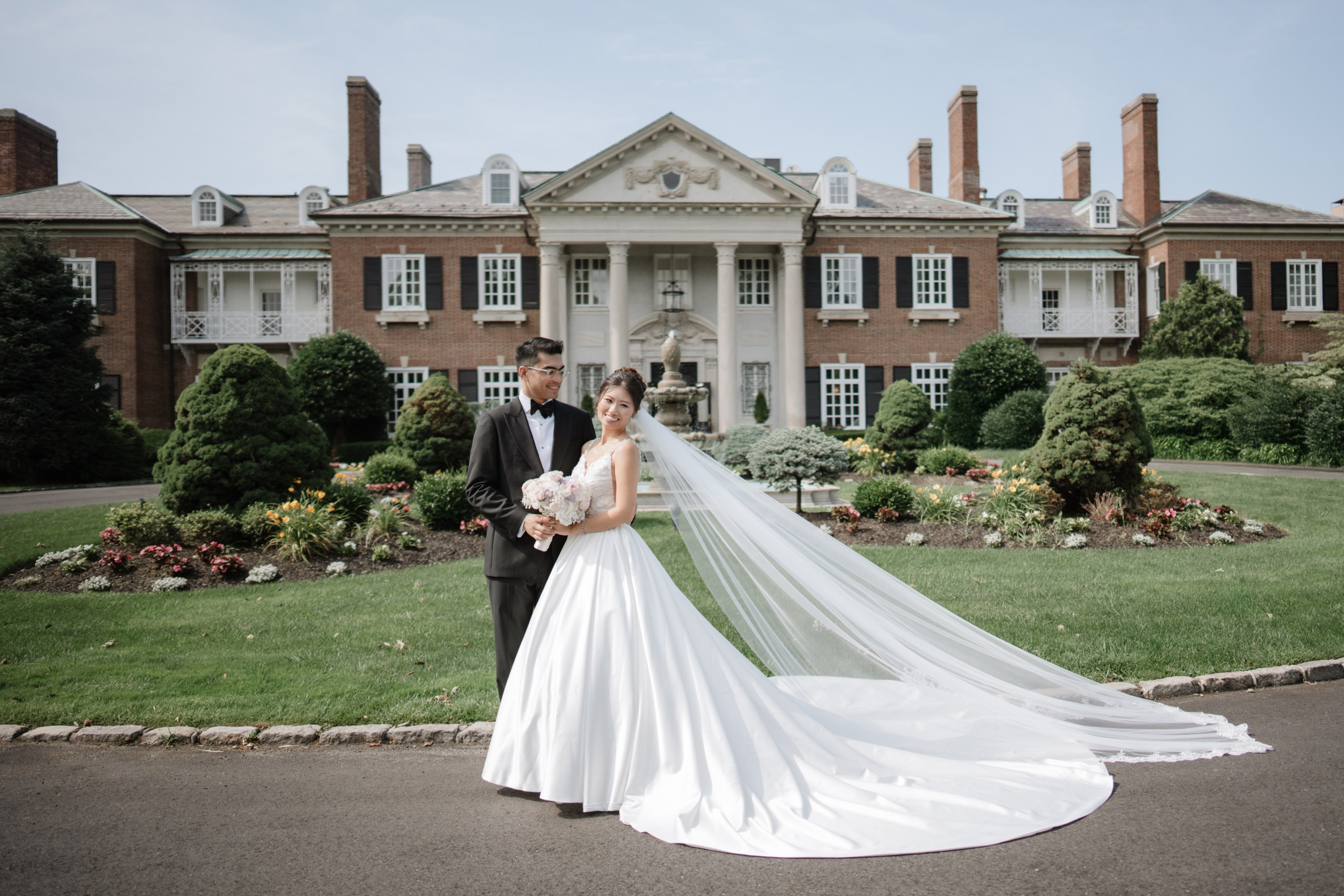 A stunning wedding with Asian style. Portrait and wedding photographer in New York