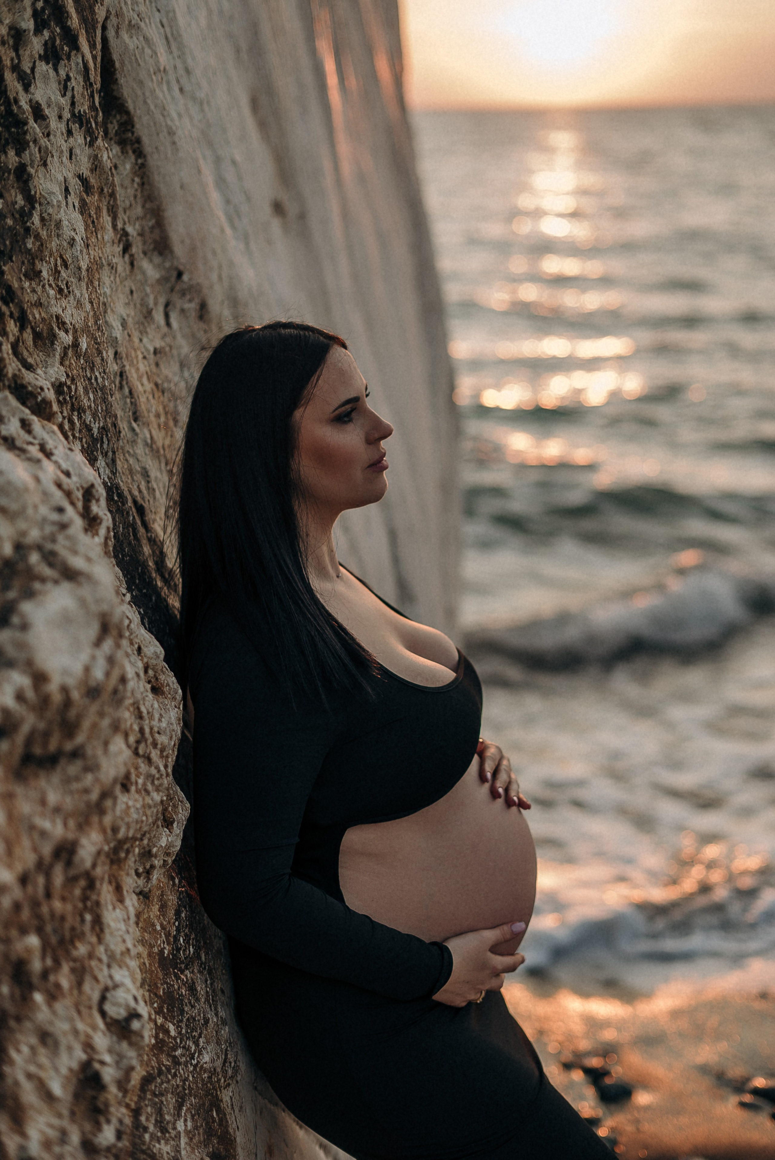 Фотосессия беременности на закате у Камня Афродиты | Maternity photoshoot at Aphrodite’s Rock. Портретный и семейный фотограф в Лимассоле Кипр Анна Руссу