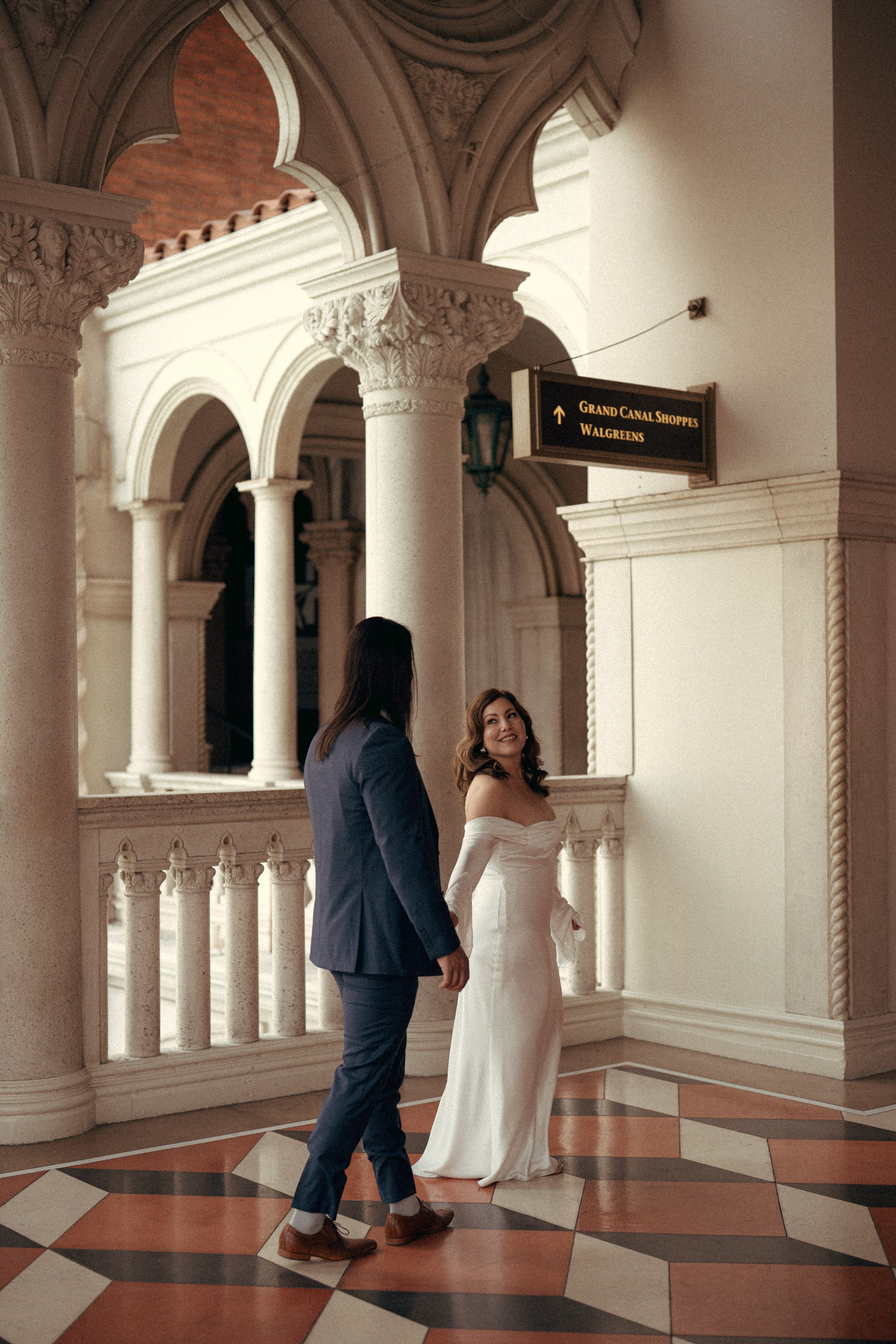 Angelica&Jorge. Wedding & elopement photographer Viktoriya Kravtsov. Las Vegas