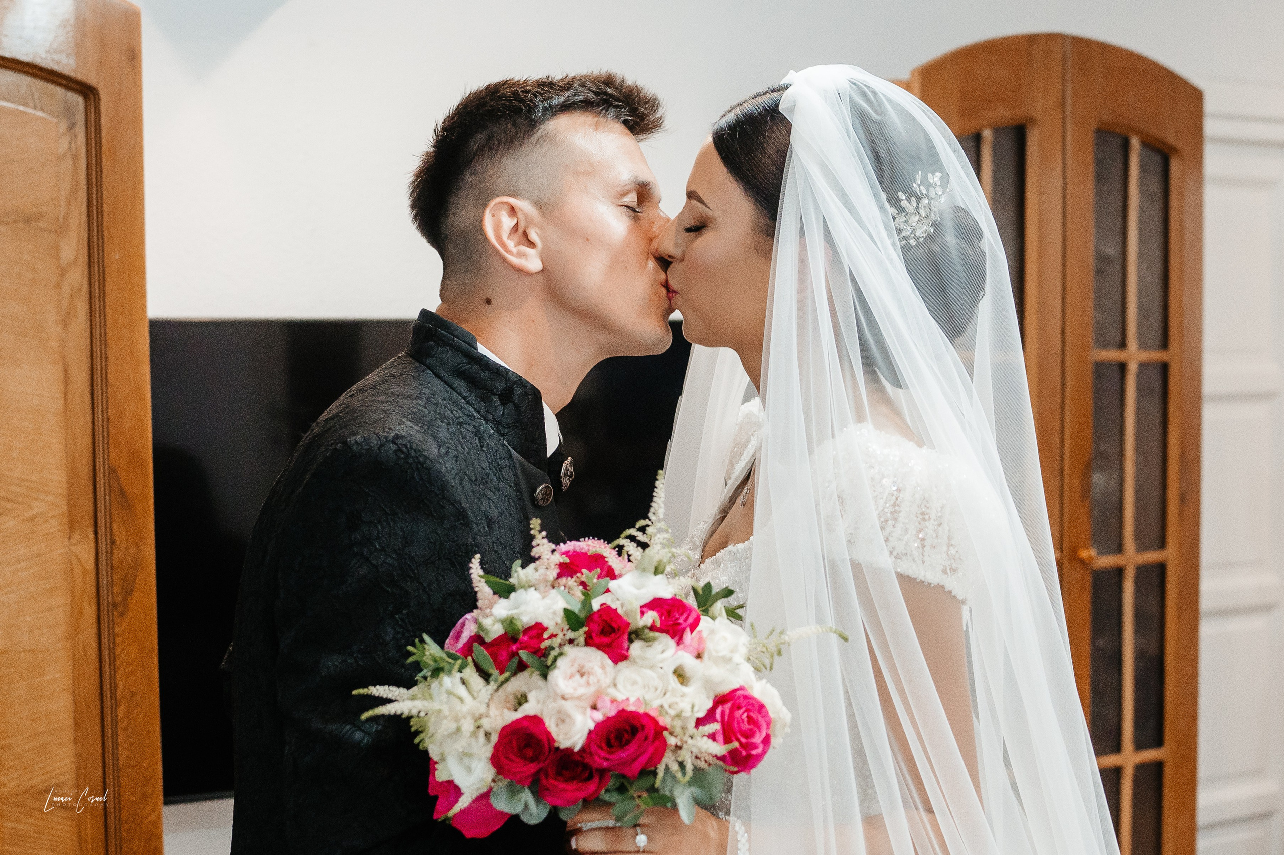 Amalia & Denis – Poveste foto de iubire. Fotograf de nuntă, corporate, botezuri, majorate și aniversări Roman, Lucaci Cornel