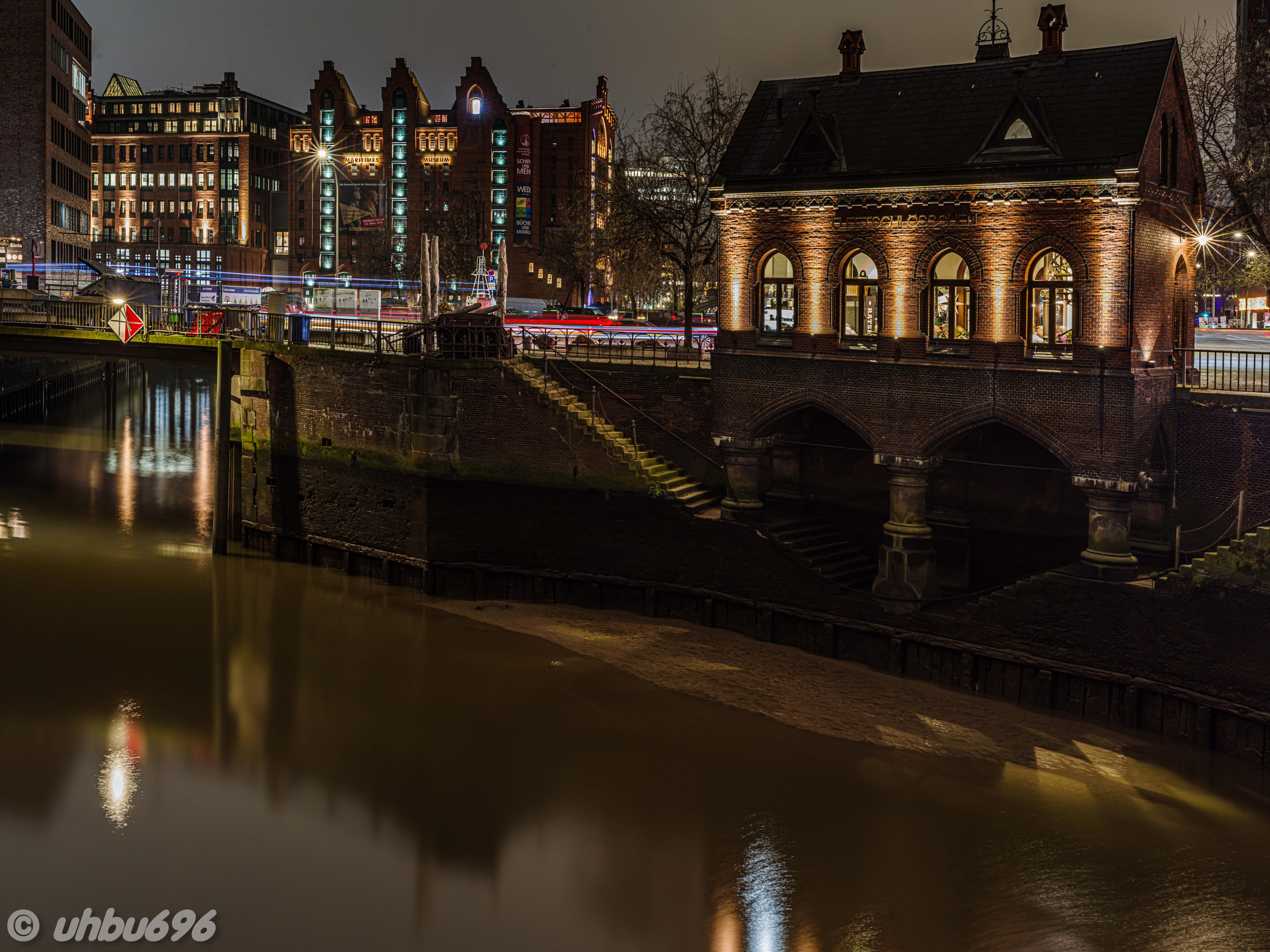 Speicherstadt in Hamburg — Historic Warehouse District by the Water. ReCity — local city news that matter, no noise