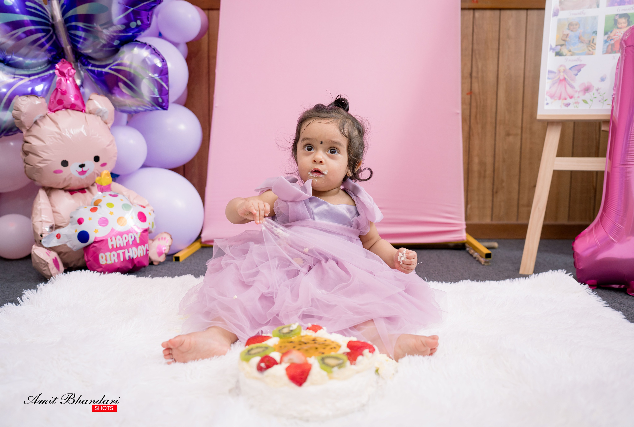 Yuhana’s Cake Smash Session. Freelance Photographer in Newcastle & Central Coast