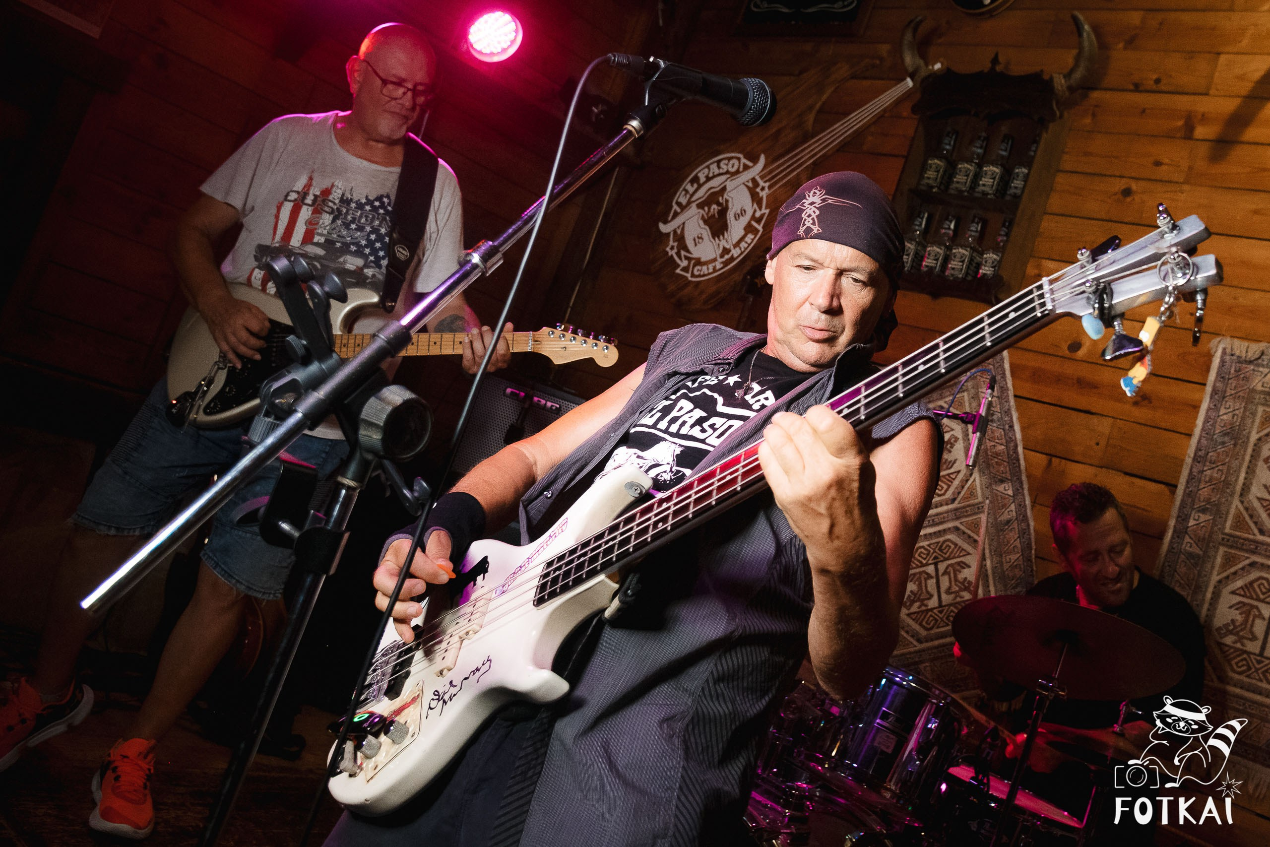 El Paso Rock Bar Torrevieja: Reportaje fotográfico 19.09.25 | FOTKAI