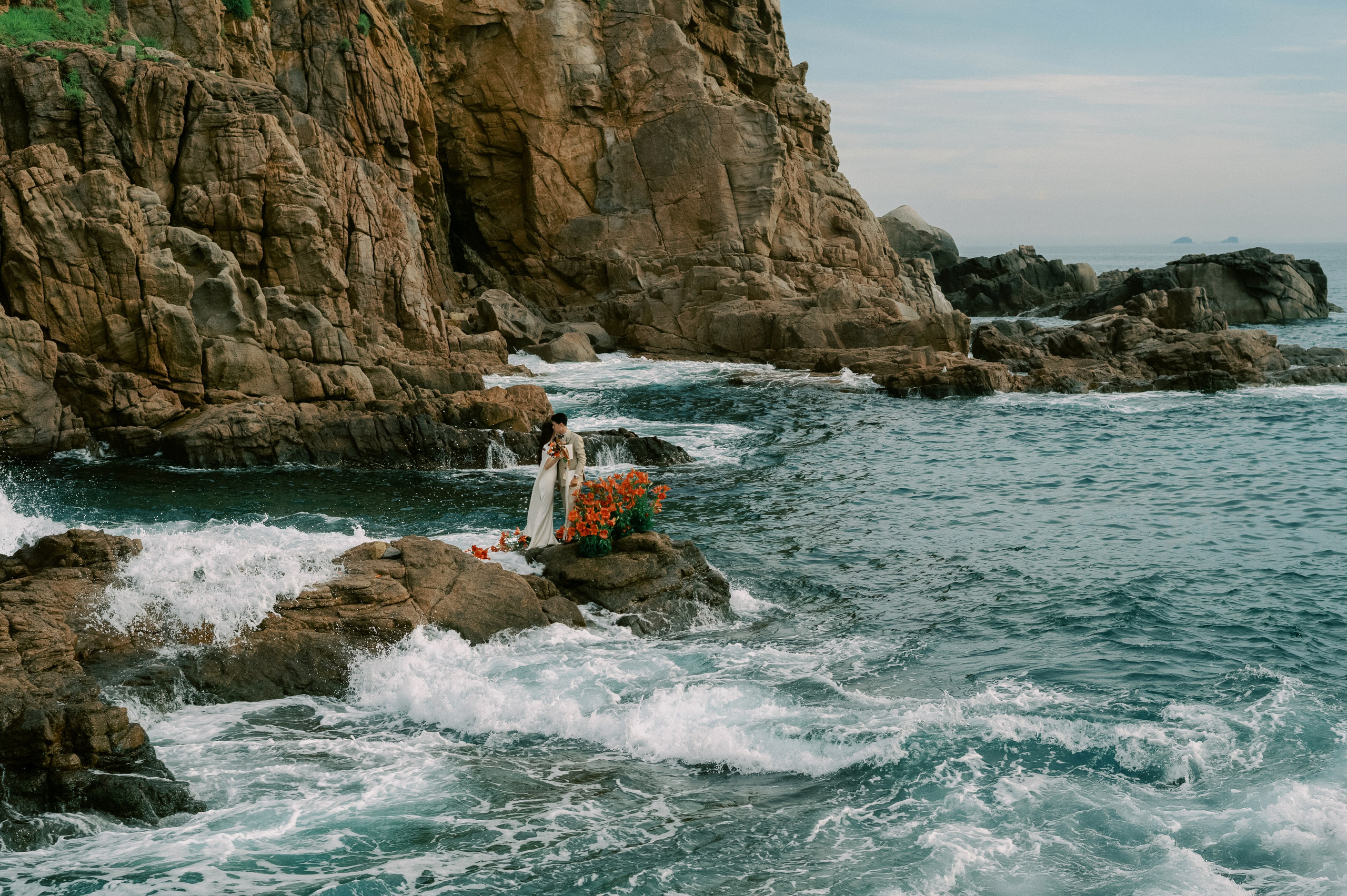 The An & Thu Huong. Nukaphotographer Classic, Romantic & Timeless Wedding Photography Basedd inin Quy Nhon — Ho Chi MinhMinh, Viet Nam